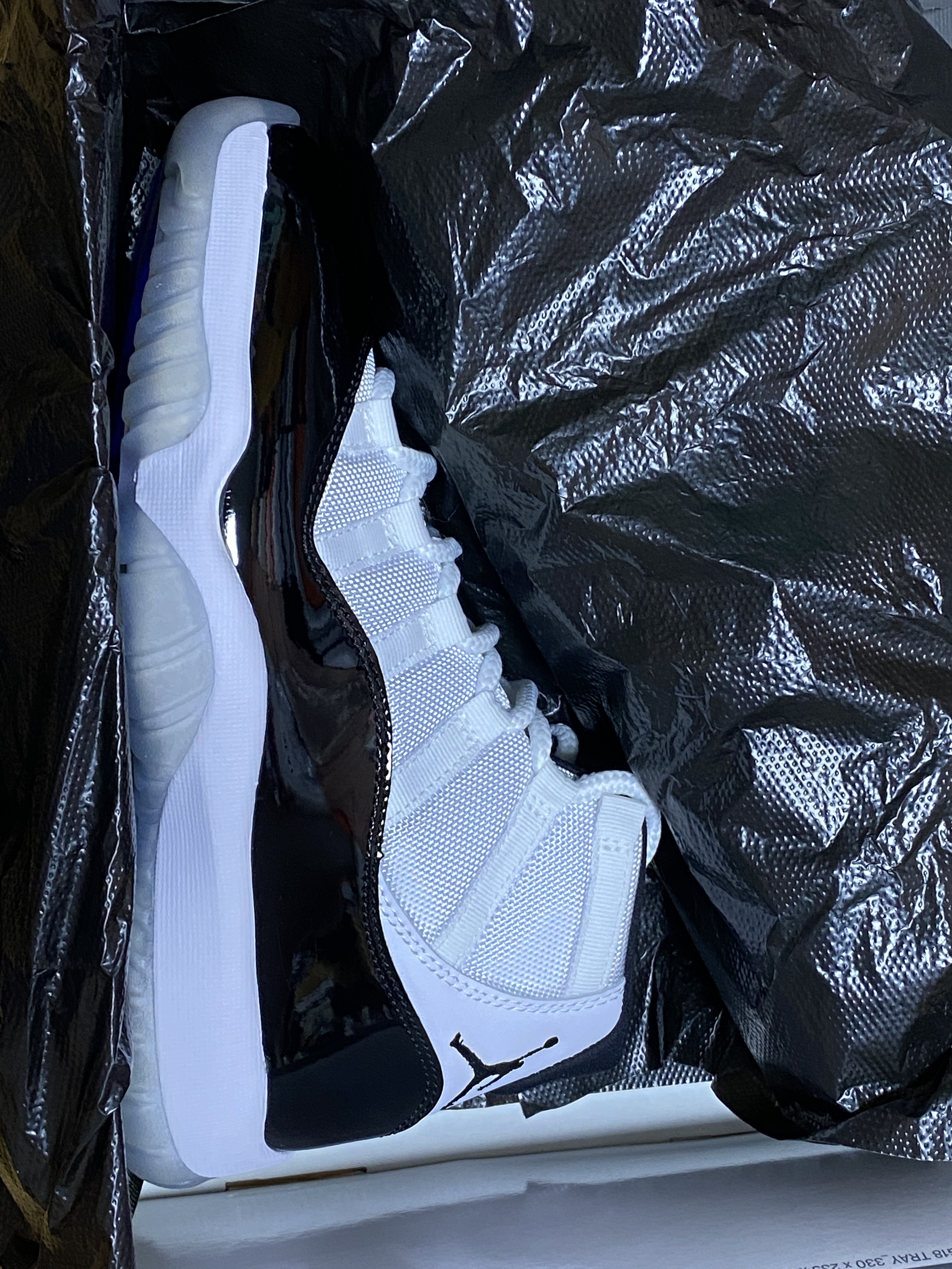 Jordan 11 Retro Concord 2018 착용 스타일