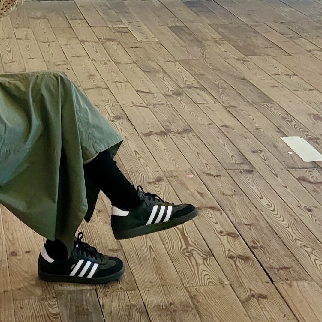 (J) Adidas Samba Classic Core Black 착용 스타일 - 4