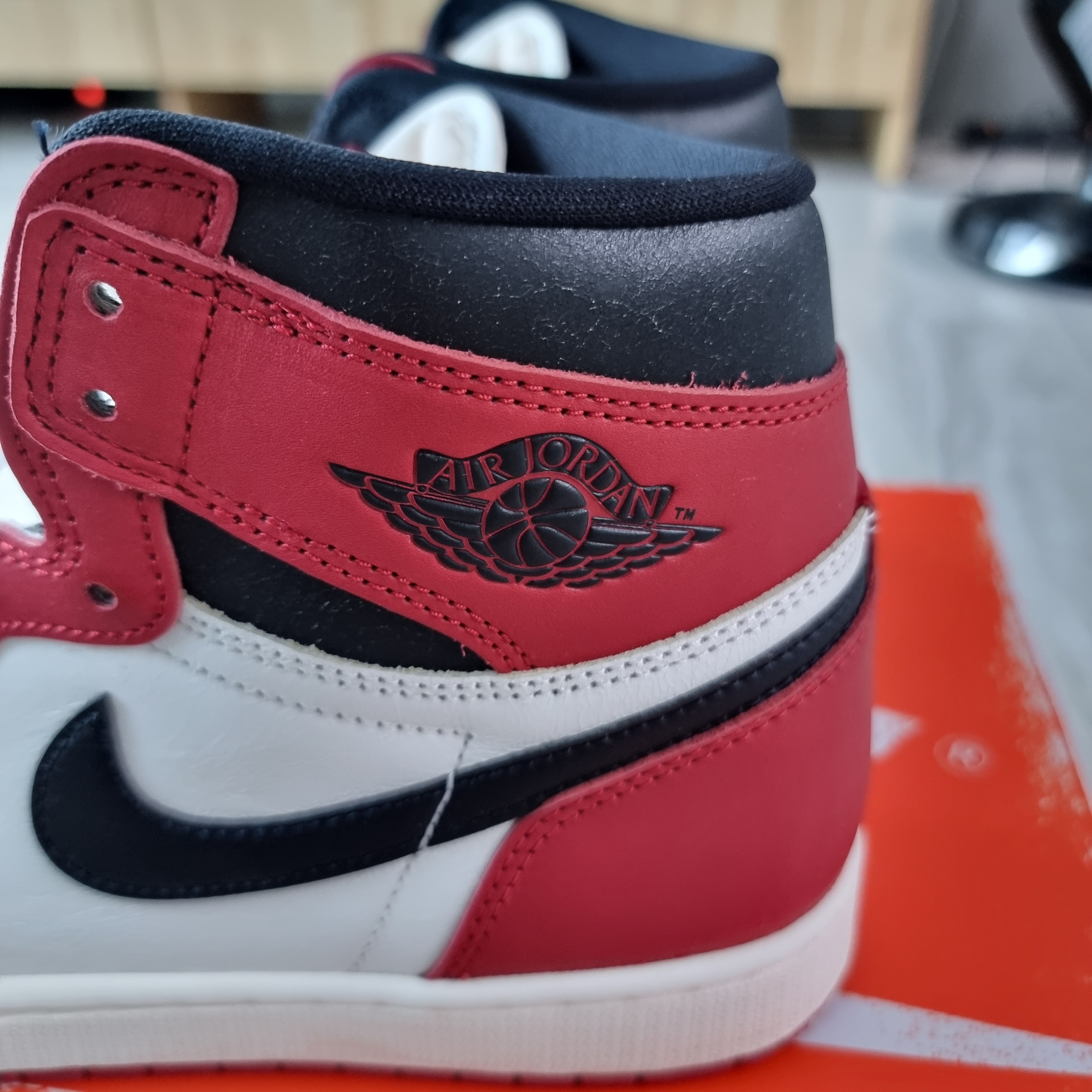 Jordan 1 Retro High OG Chicago 2022 착용 스타일 - 3
