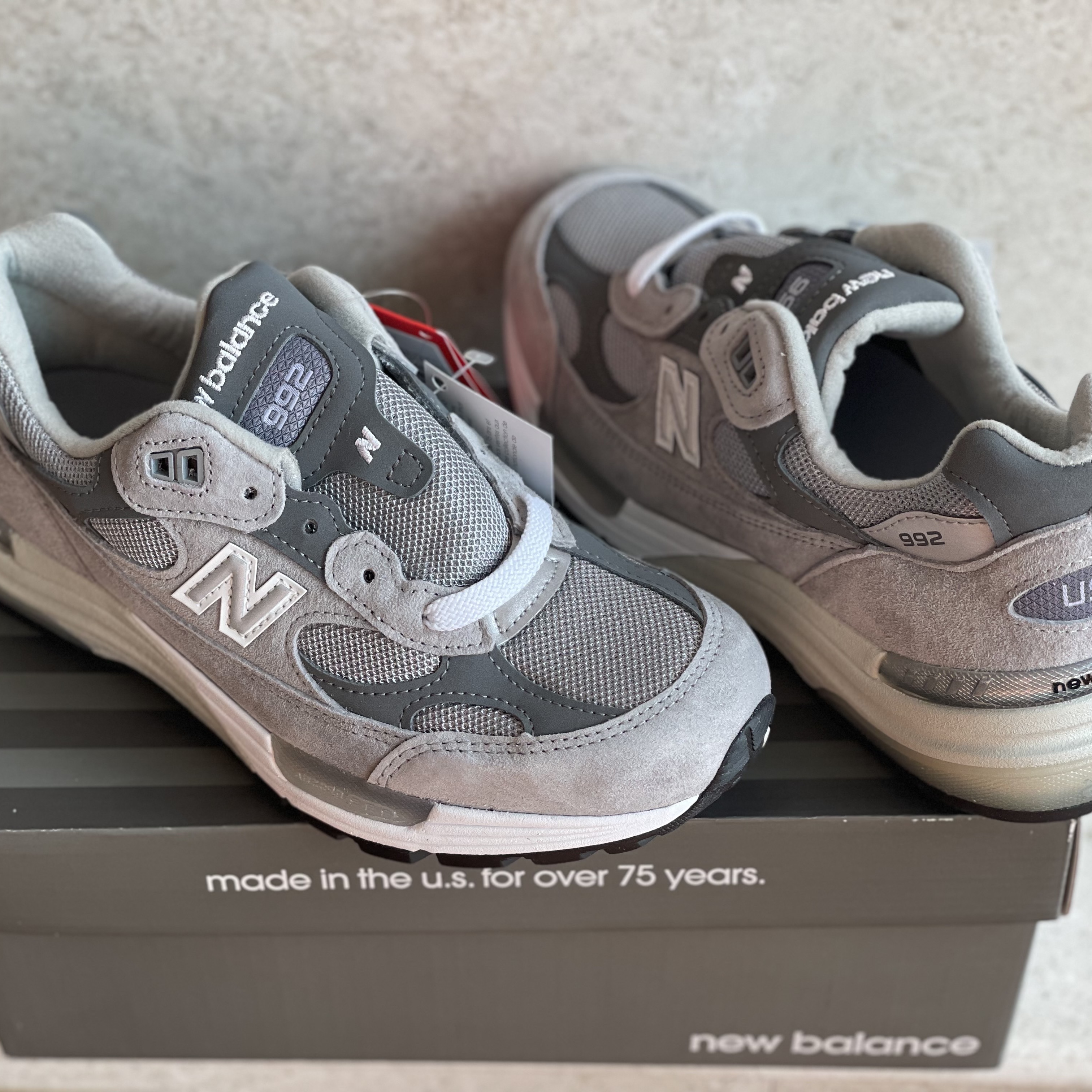 New Balance 992 Made in USA Grey - D Standard 착용 스타일 - 2