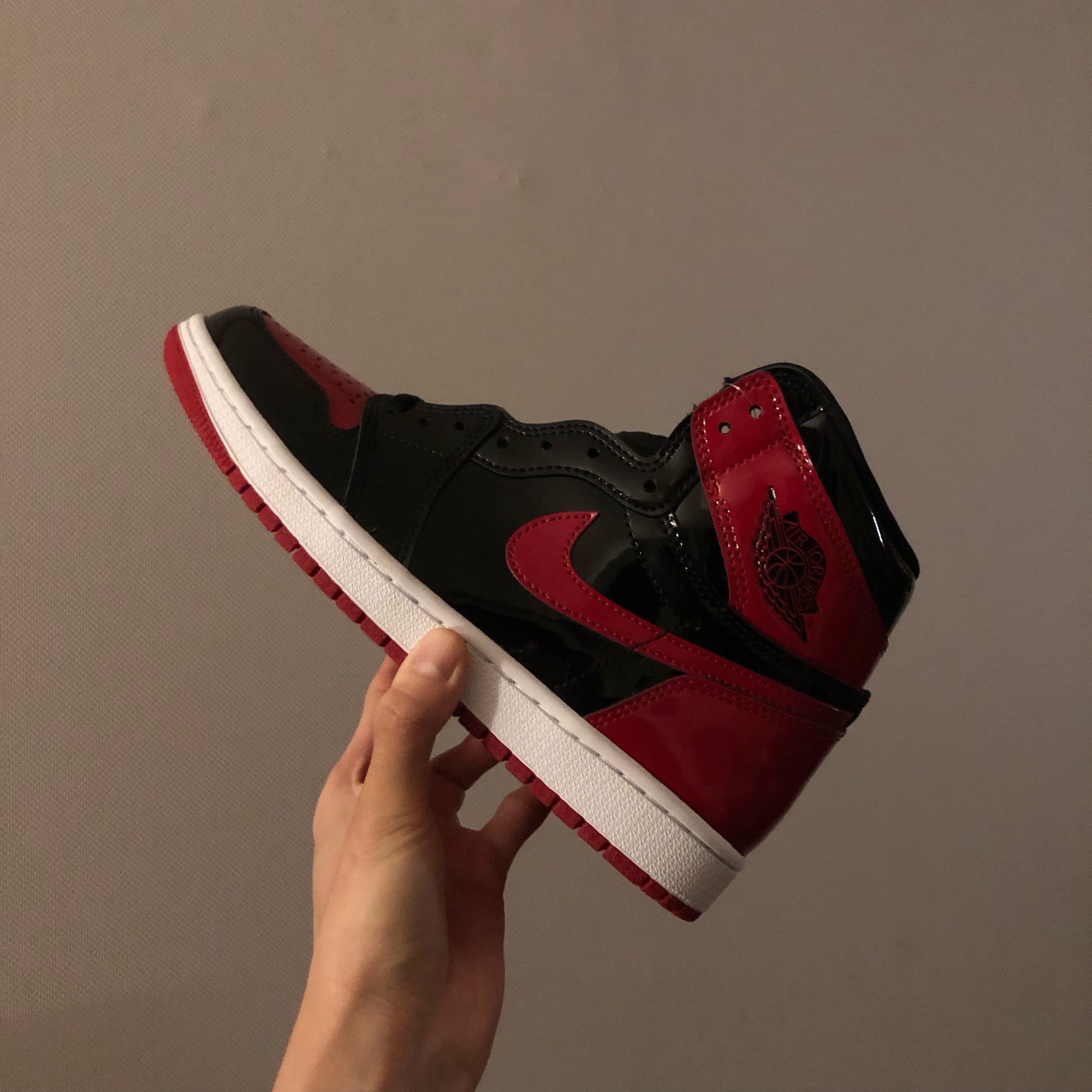Jordan 1 Retro High OG Patent Bred 착용 스타일