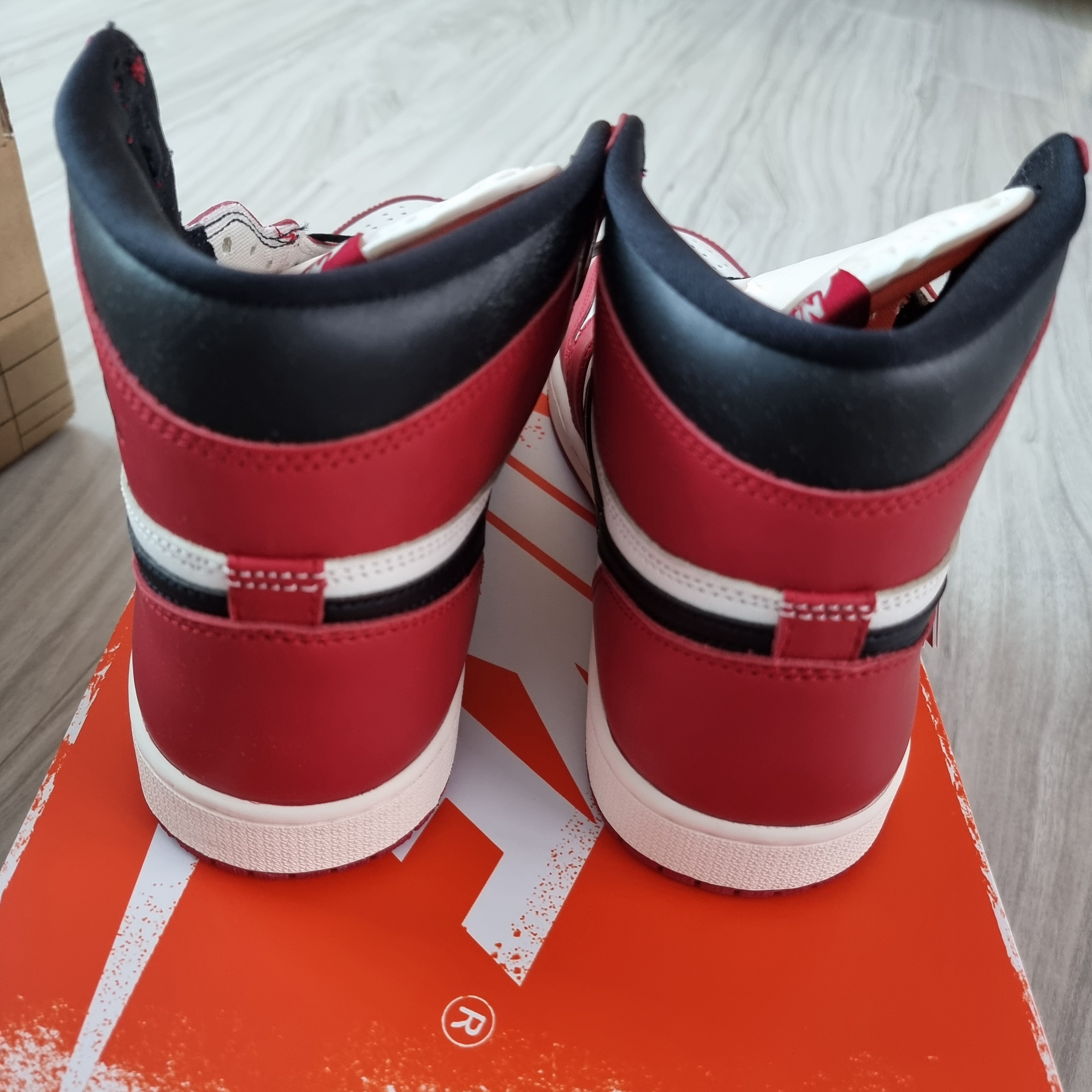 Jordan 1 Retro High OG Chicago 2022 착용 스타일 - 2