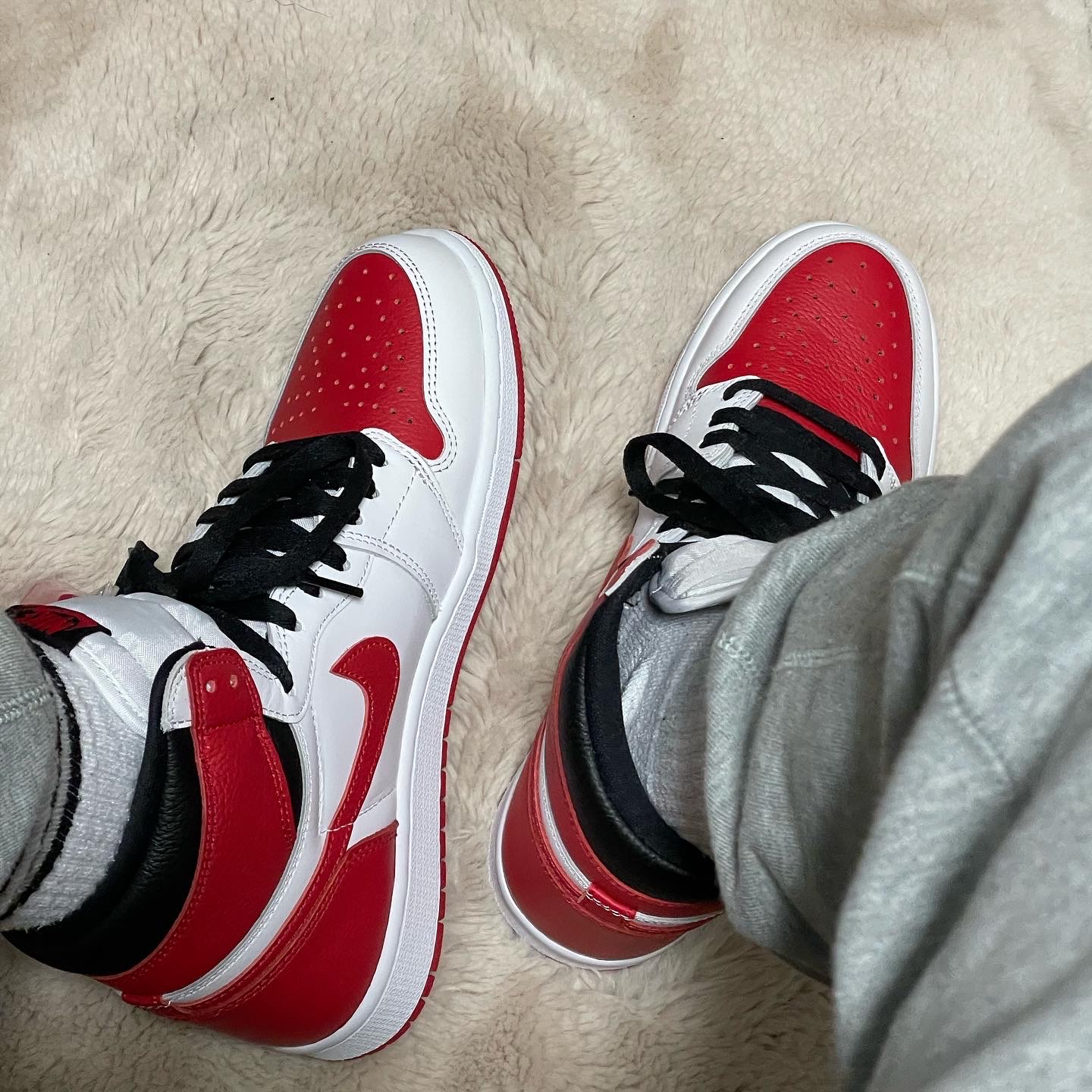 Jordan 1 Retro High OG Heritage 착용 스타일 - 5