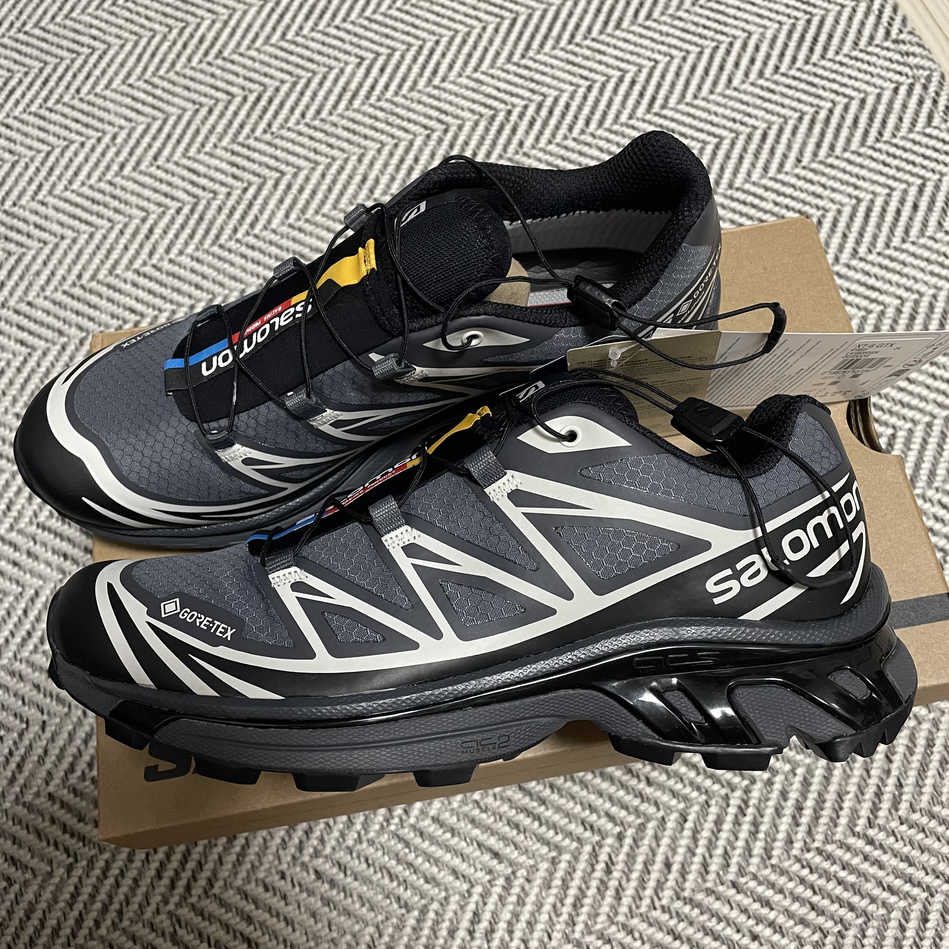 Salomon XT-6 Gore-Tex Black Ebony 착용 스타일
