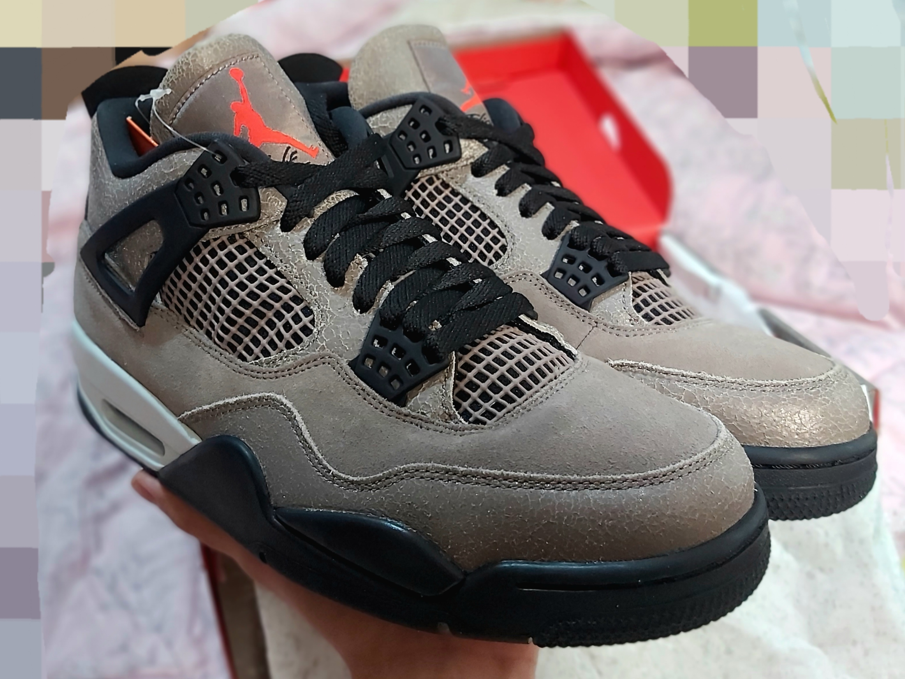 Jordan 4 Retro Taupe Haze 착용 스타일