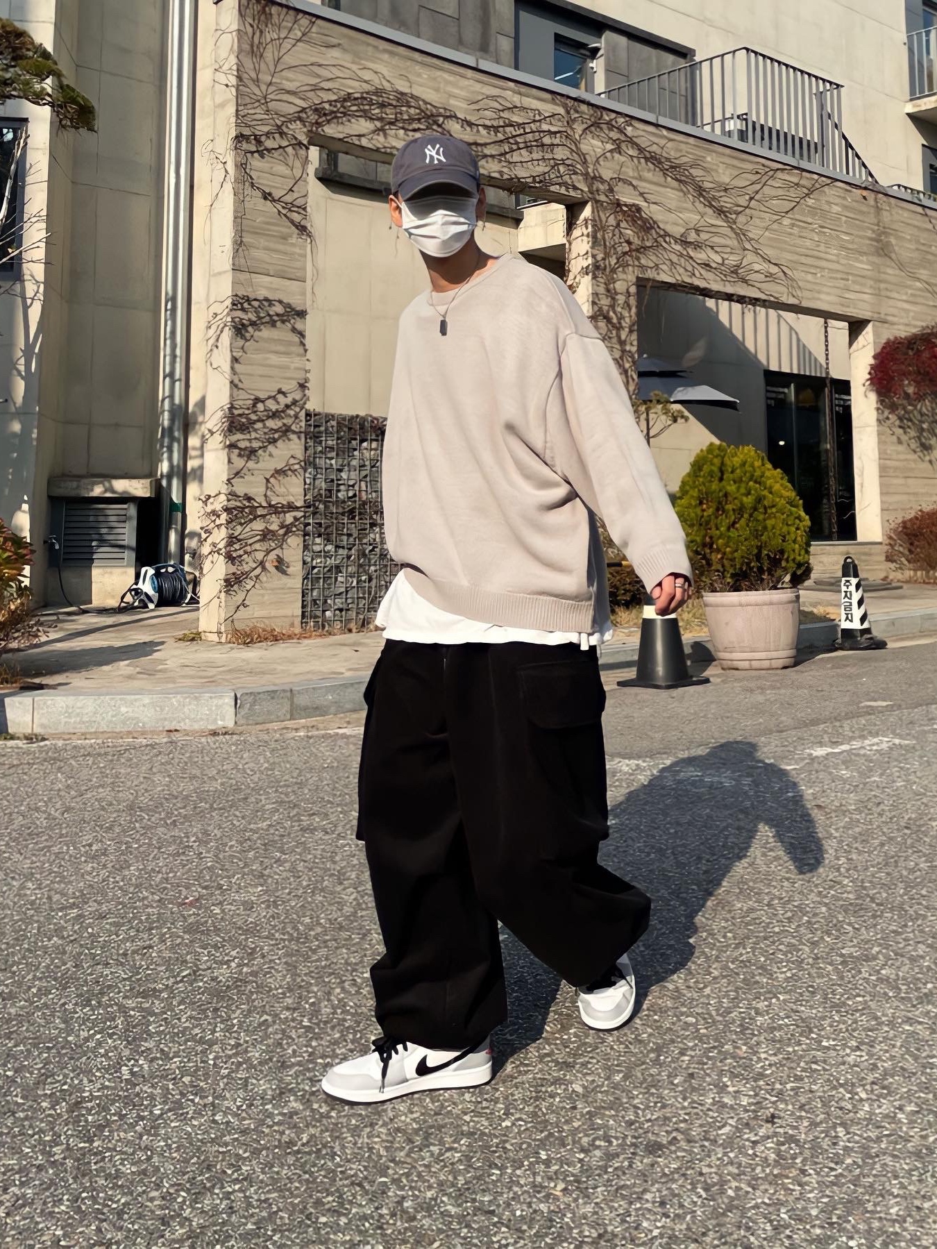 Jordan 1 Low Light Smoke Grey 착용 스타일 - 1