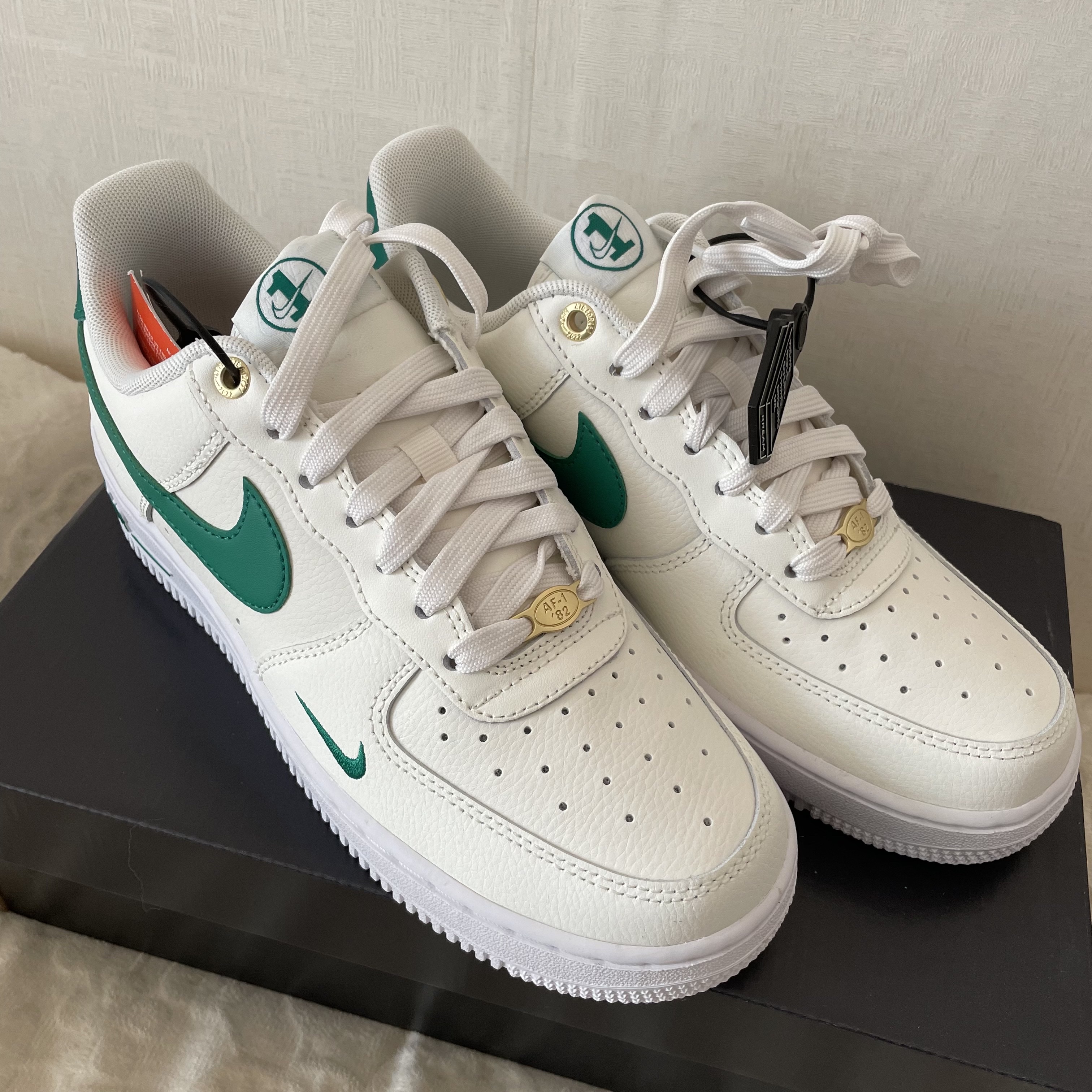 (W) Nike Air Force 1 '07 SE 40th Anniversary Join Forces Sail Malachite 착용 스타일 - 2
