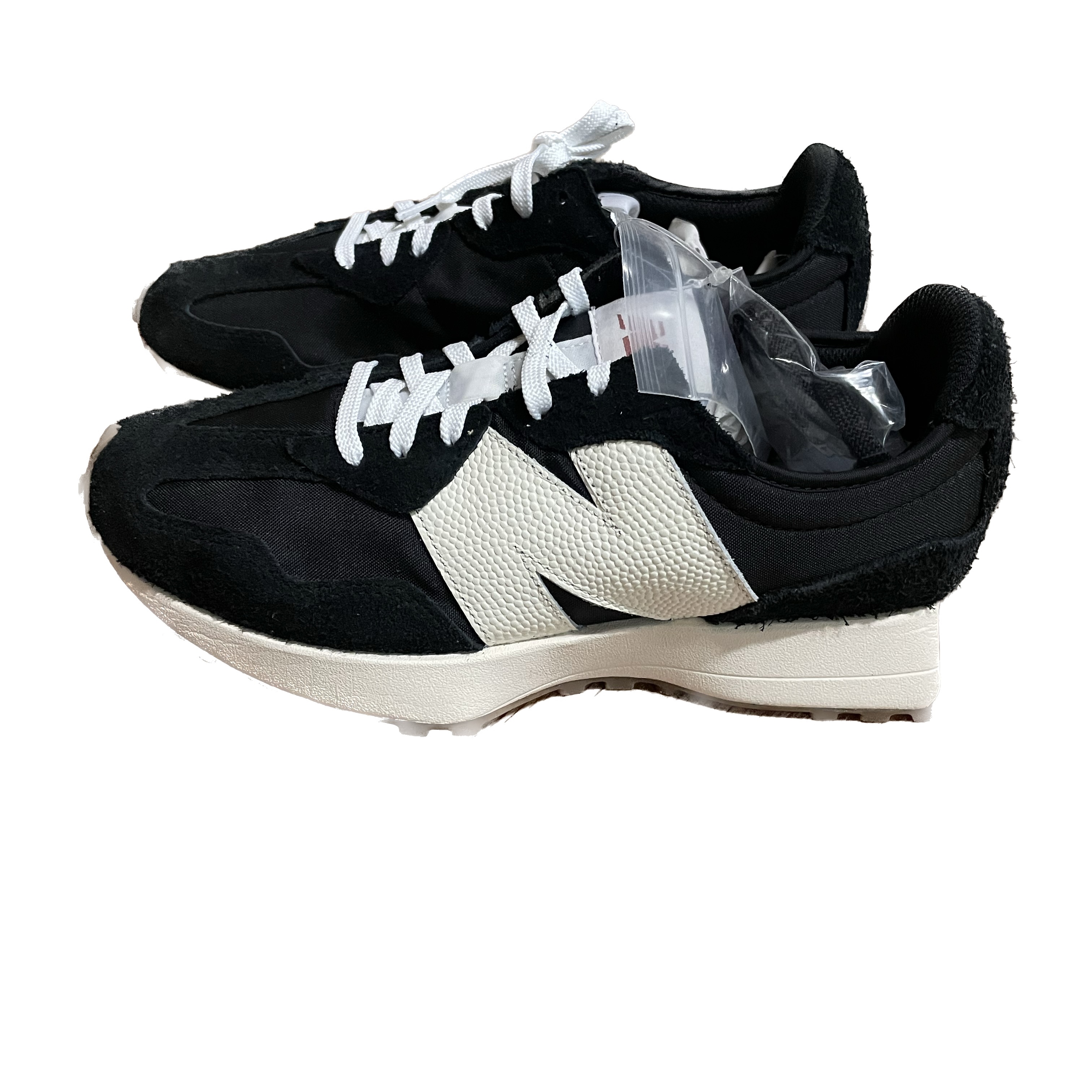 (W) New Balance 327 Black White 착용 스타일