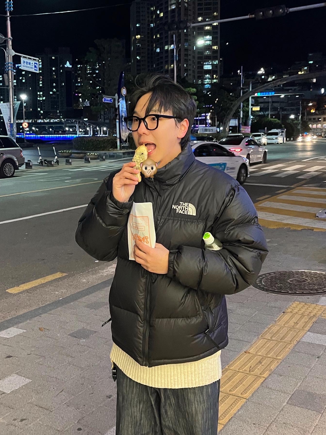 The North Face 1996 Eco Nuptse Jacket Black 착용 스타일
