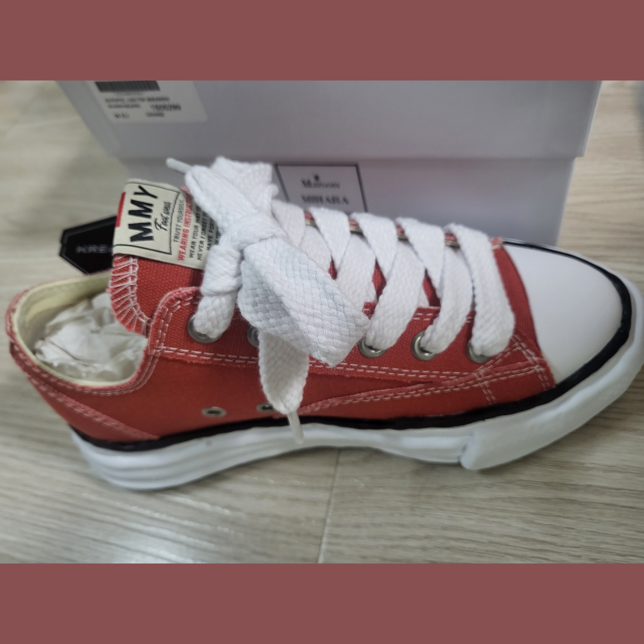 Maison Mihara Yasuhiro Peterson OG Sole Canvas Low Sneakers Orange 착용 스타일 - 2
