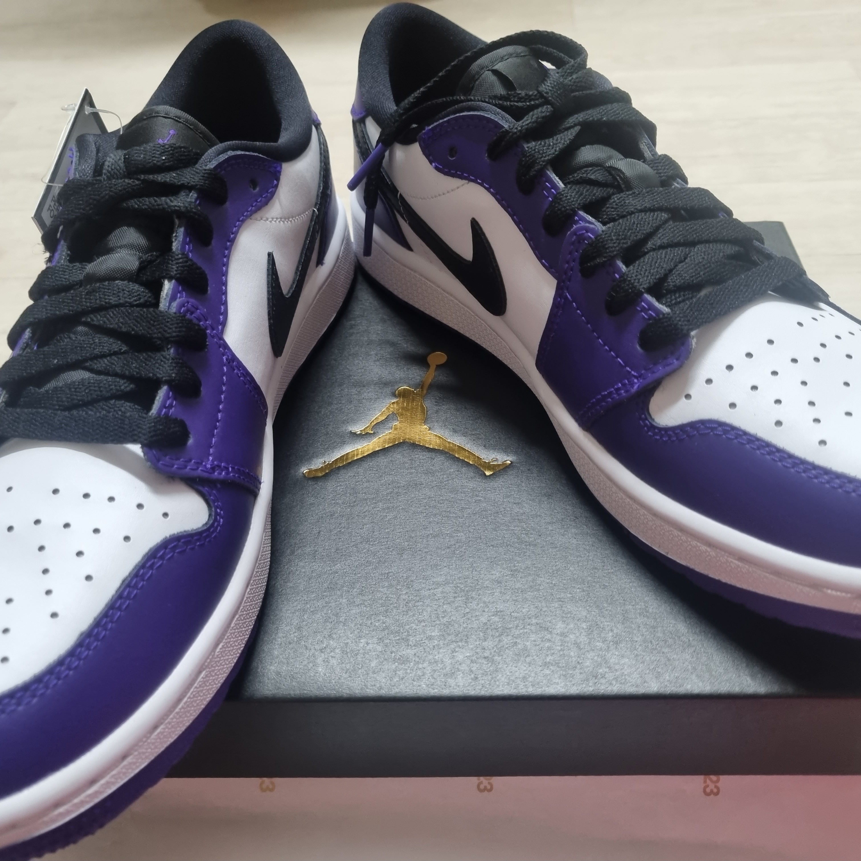 Jordan 1 Low Golf Court Purple 착용 스타일
