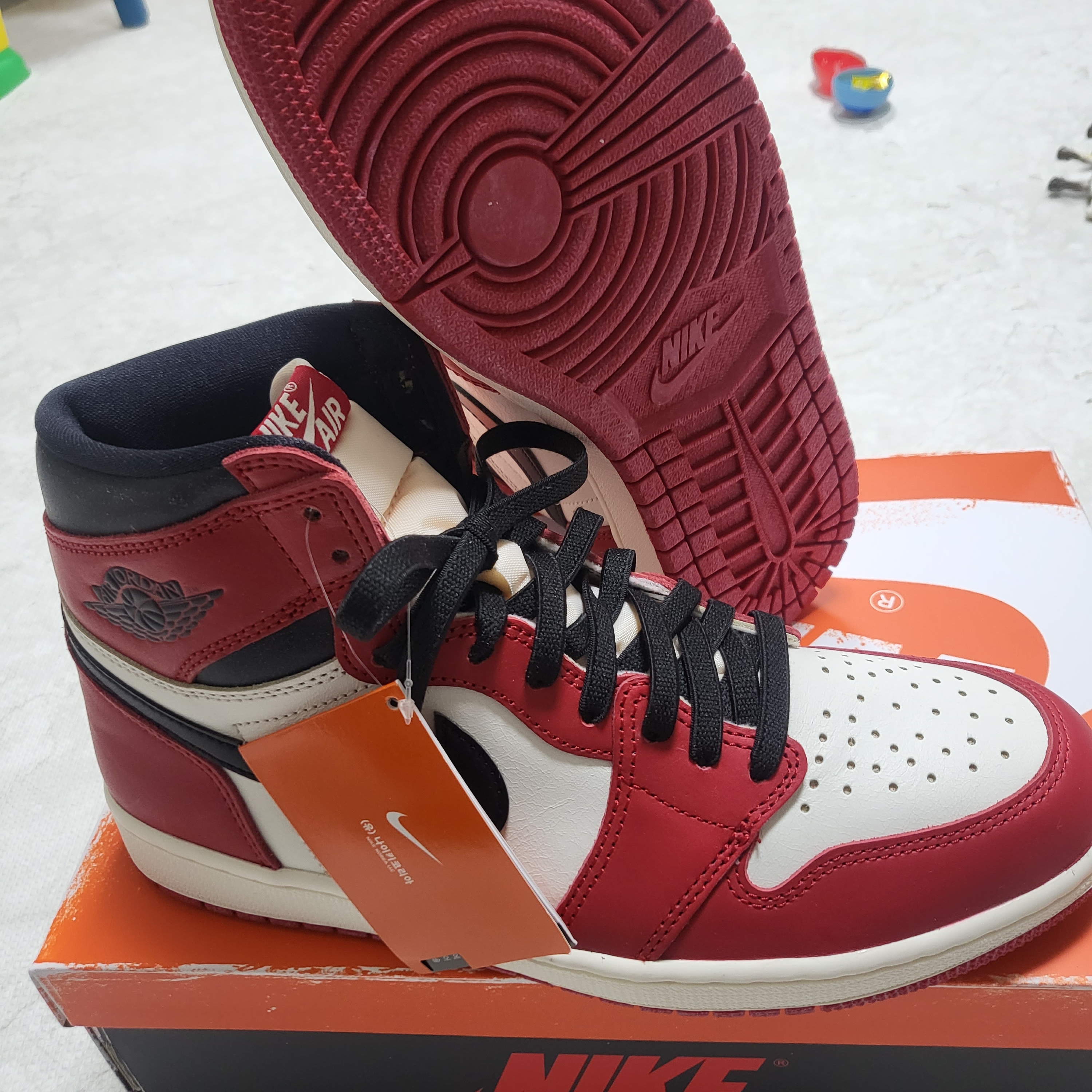 Jordan 1 Retro High OG Chicago 2022 착용 스타일 - 2