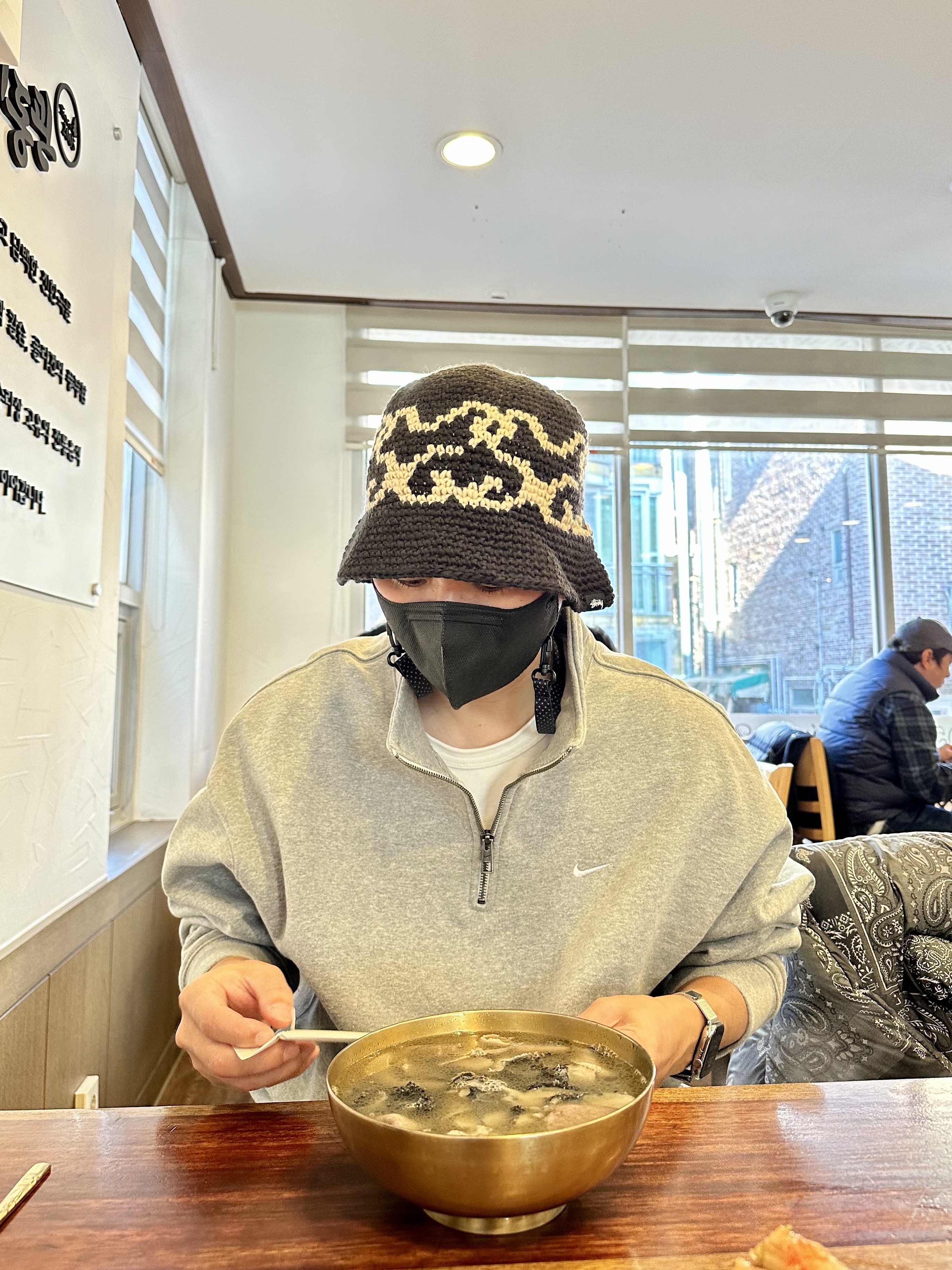 Stussy SS Knit Bucket Hat Black, Nike NRG Solo Swoosh Heavy Weight BB Quarter Zip Top Dark Grey Heather - Asia 착용 스타일