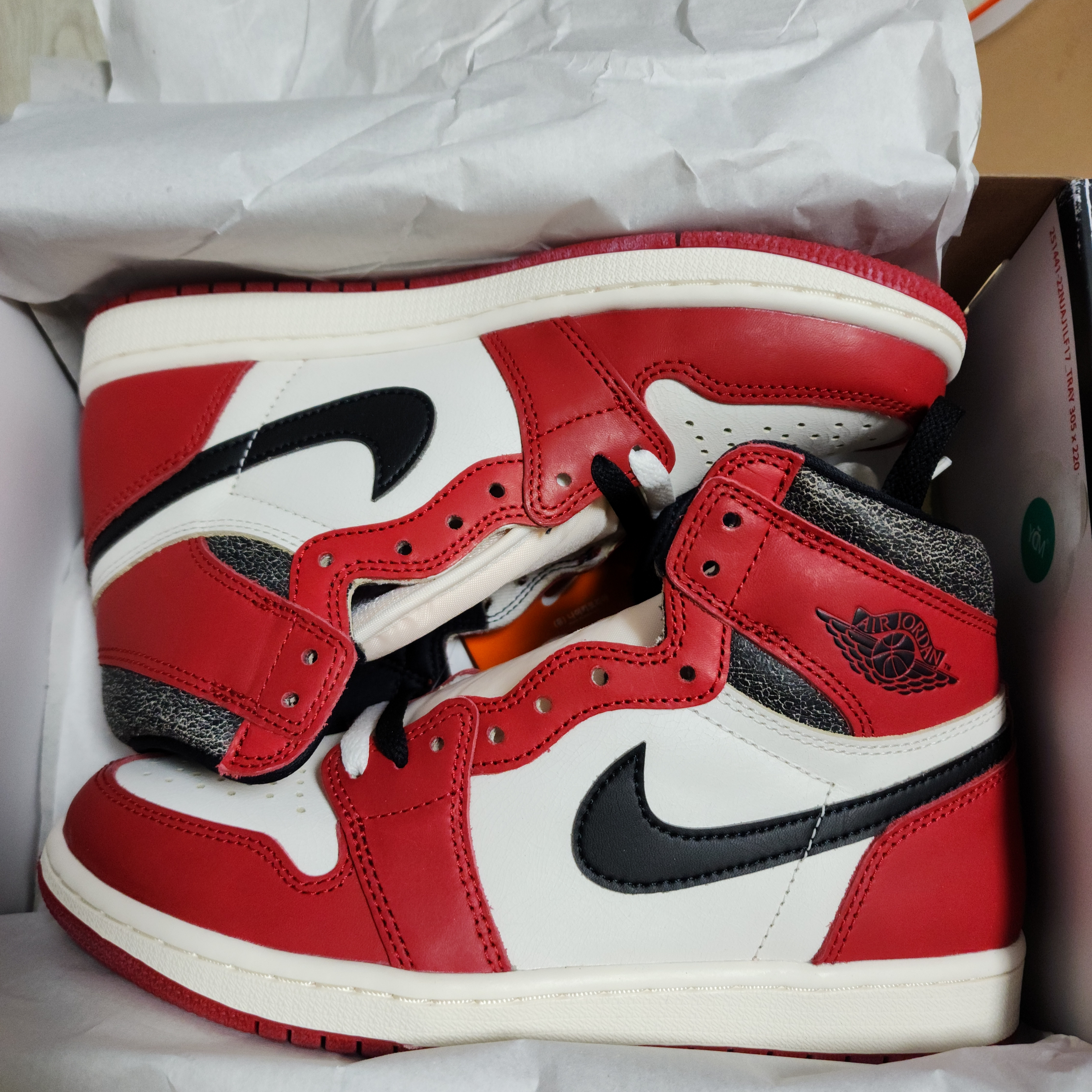 Jordan 1 Retro High OG Chicago 2022 착용 스타일 - 3