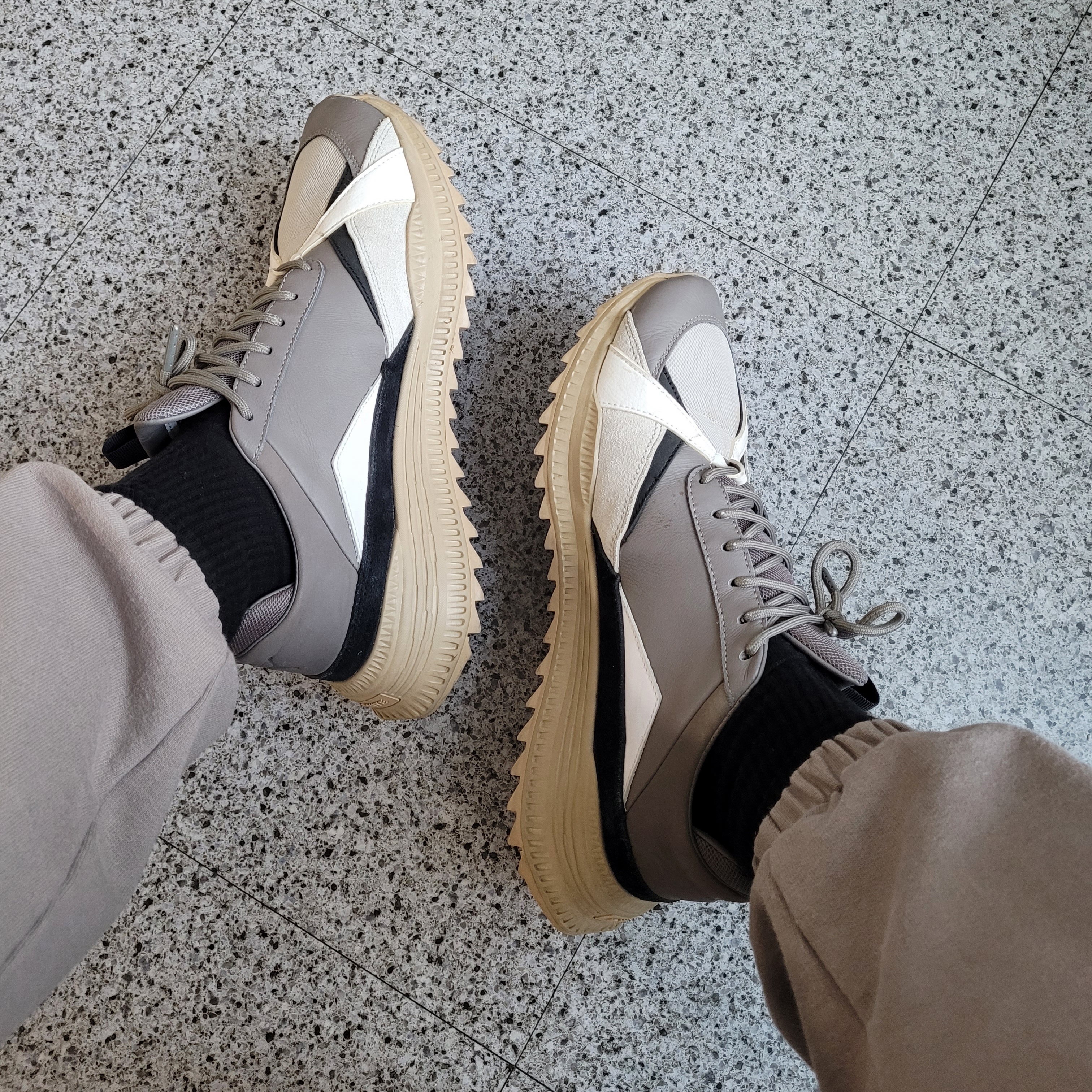 Puma x Han Kjobenhavn Avid Steel Grey 착용 스타일