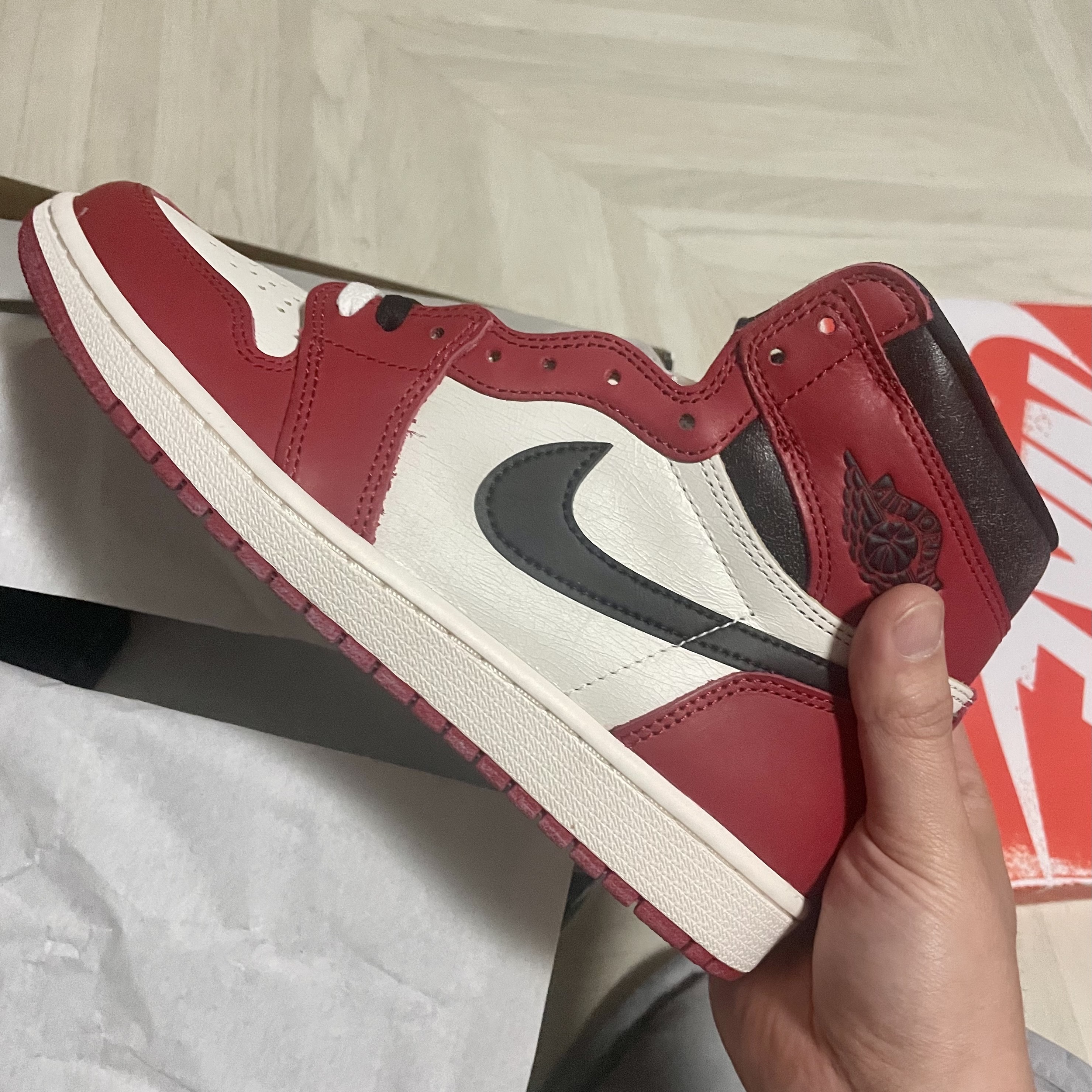 Jordan 1 Retro High OG Chicago 2022 착용 스타일 - 3