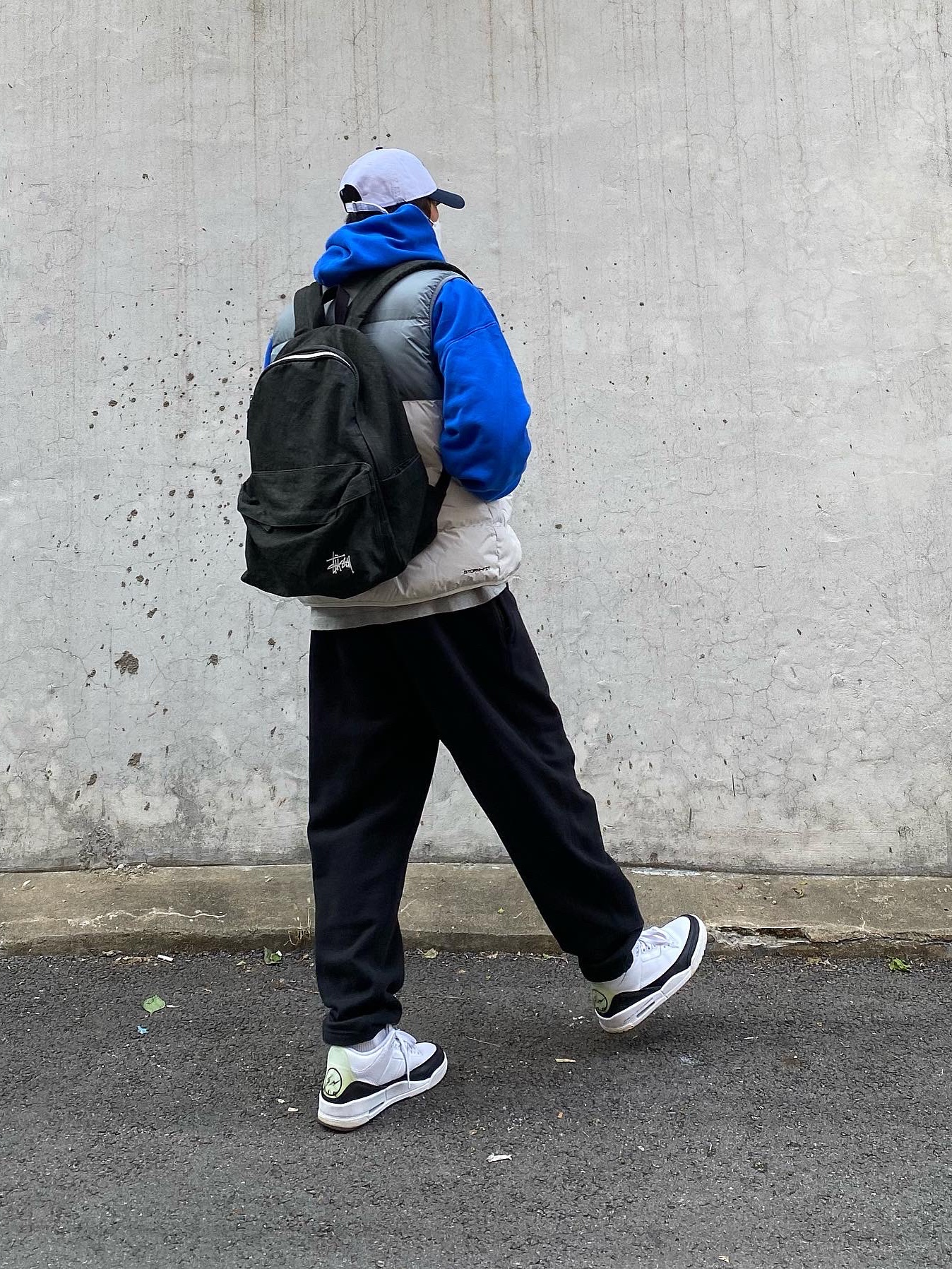 Jordan 3 x Fragment Retro SP White Black, Yeezy Gap Hoodie Blue 착용 스타일 - 4