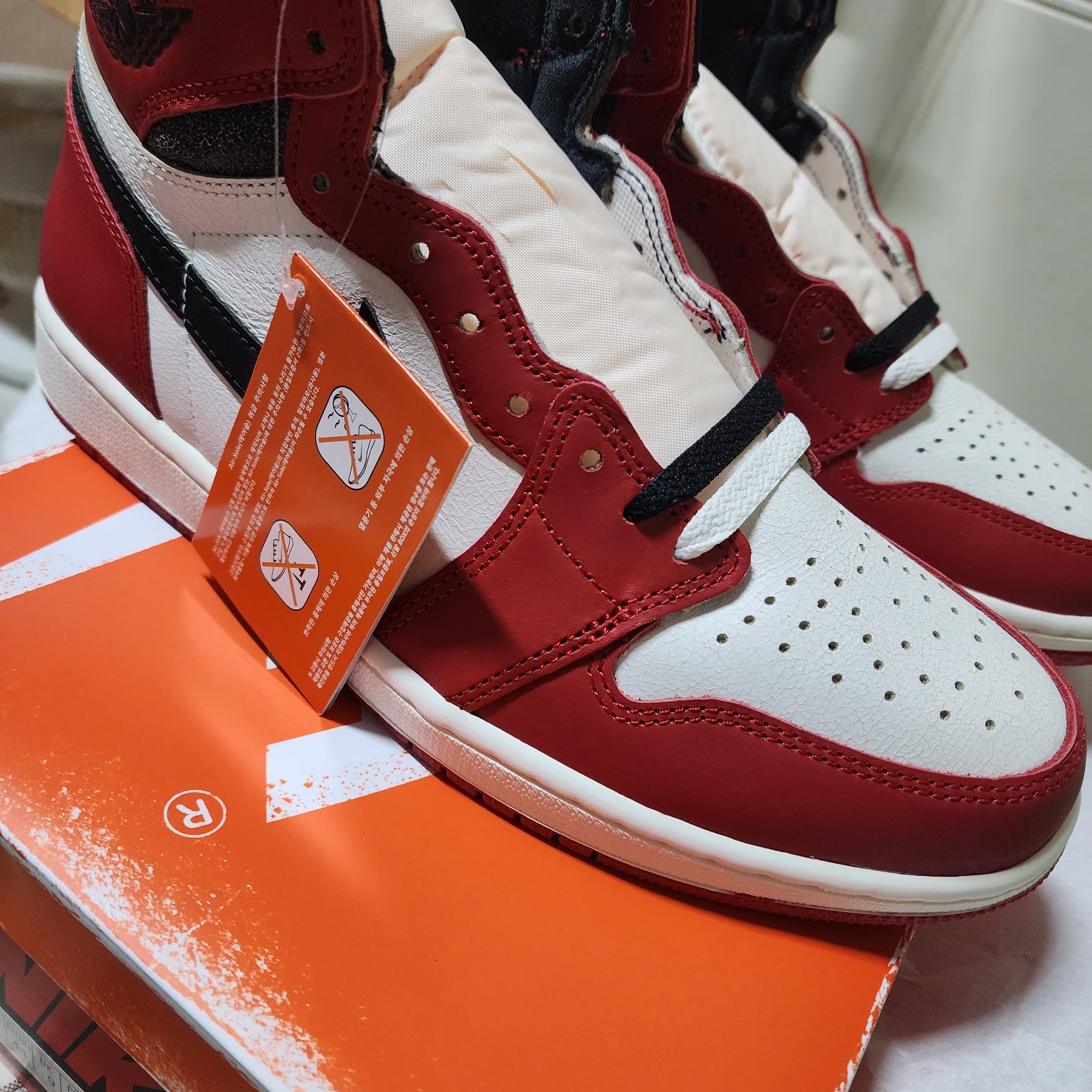 Jordan 1 Retro High OG Chicago 2022 착용 스타일 - 3