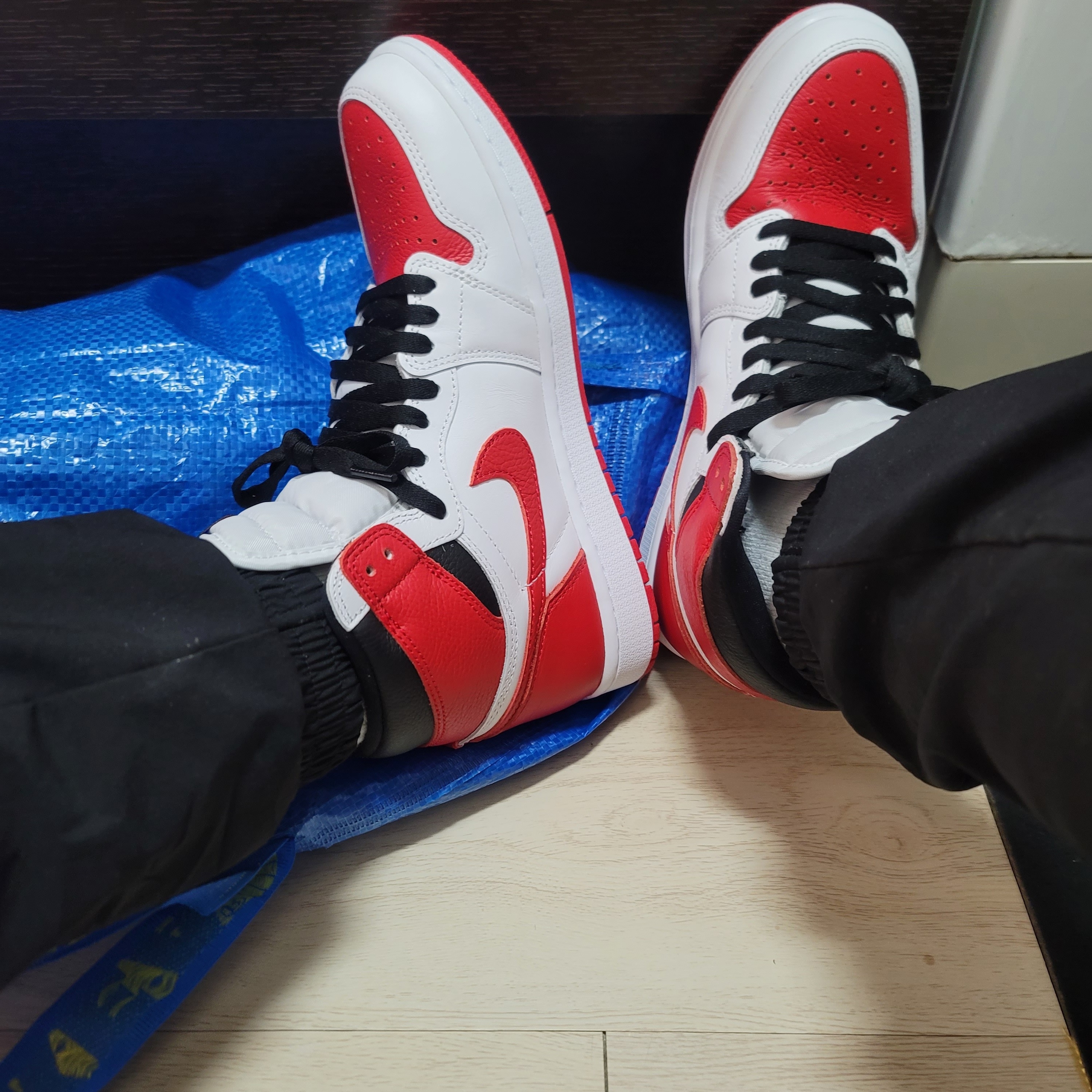 Jordan 1 Retro High OG Heritage 착용 스타일