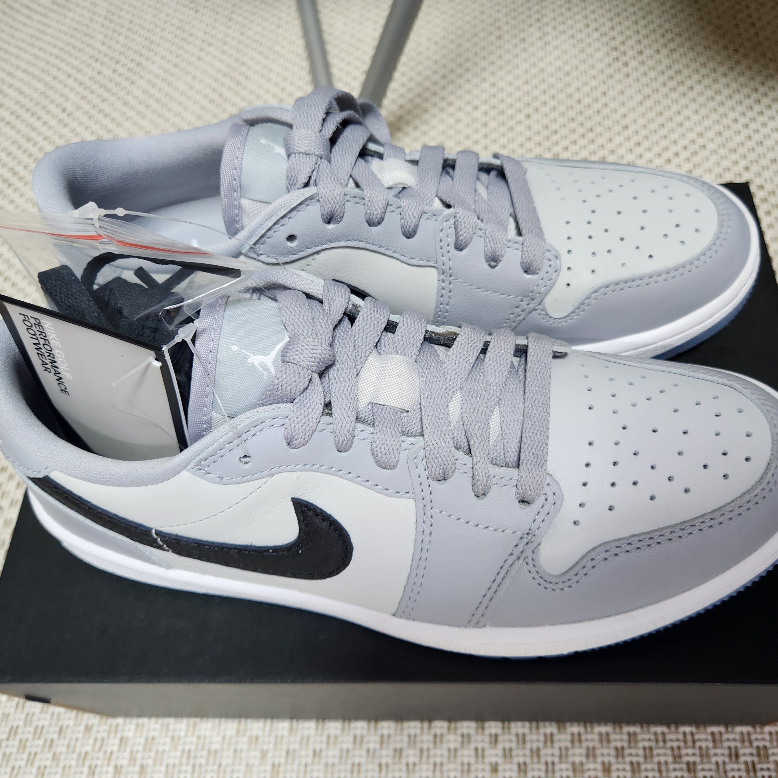Jordan 1 Low Golf Wolf Grey 착용 스타일