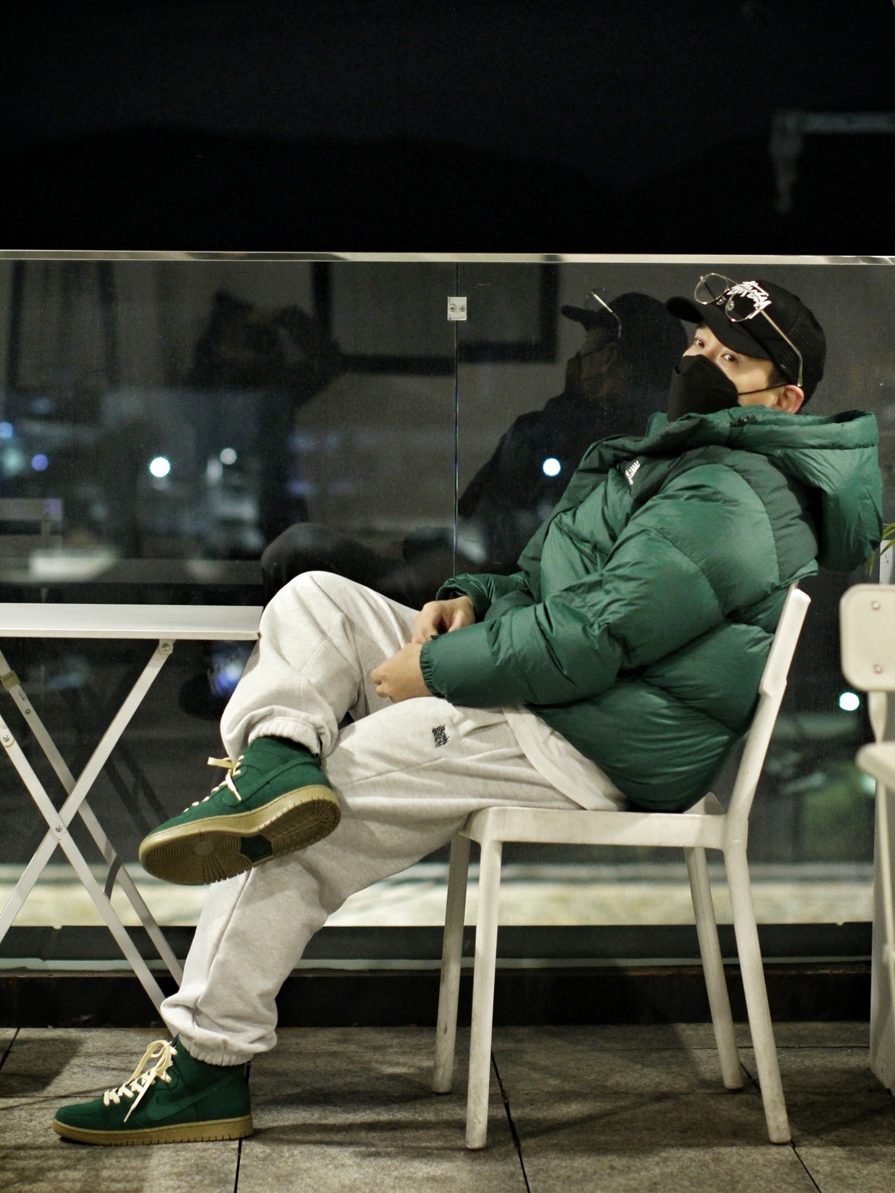 Stussy Basic Trucker Cap Black, Nike SB Dunk High Pro Decon Gorge Green 착용 스타일 - 2