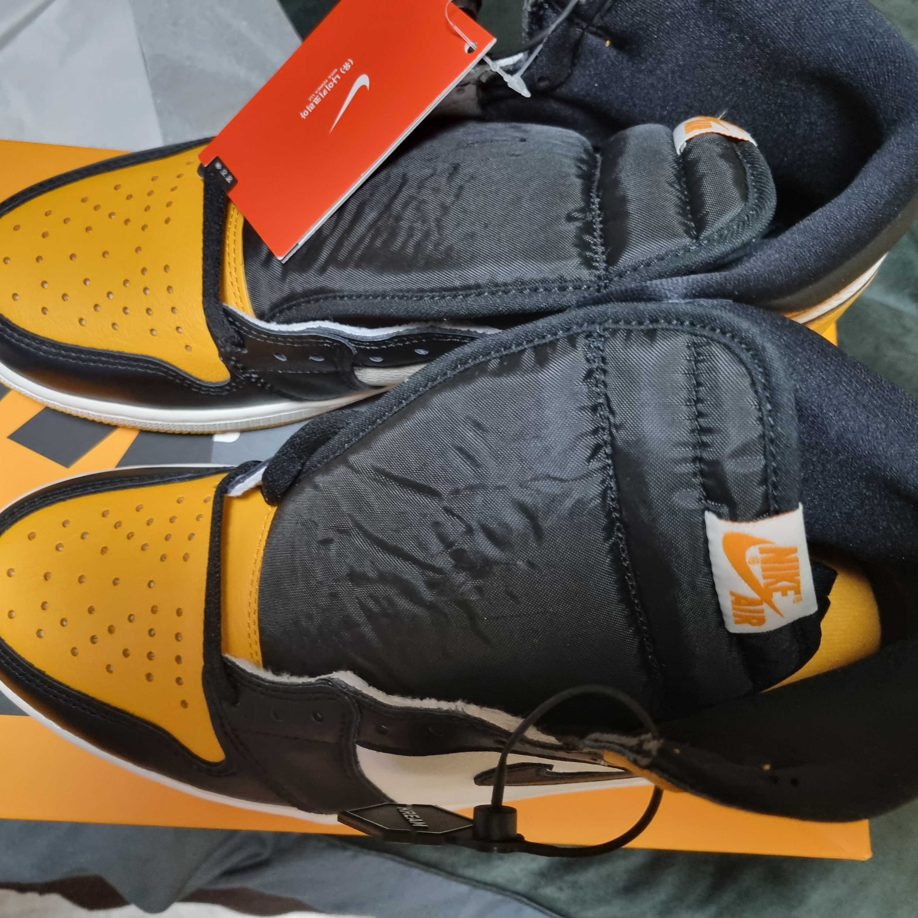 Jordan 1 Retro High OG Taxi 착용 스타일 - 2
