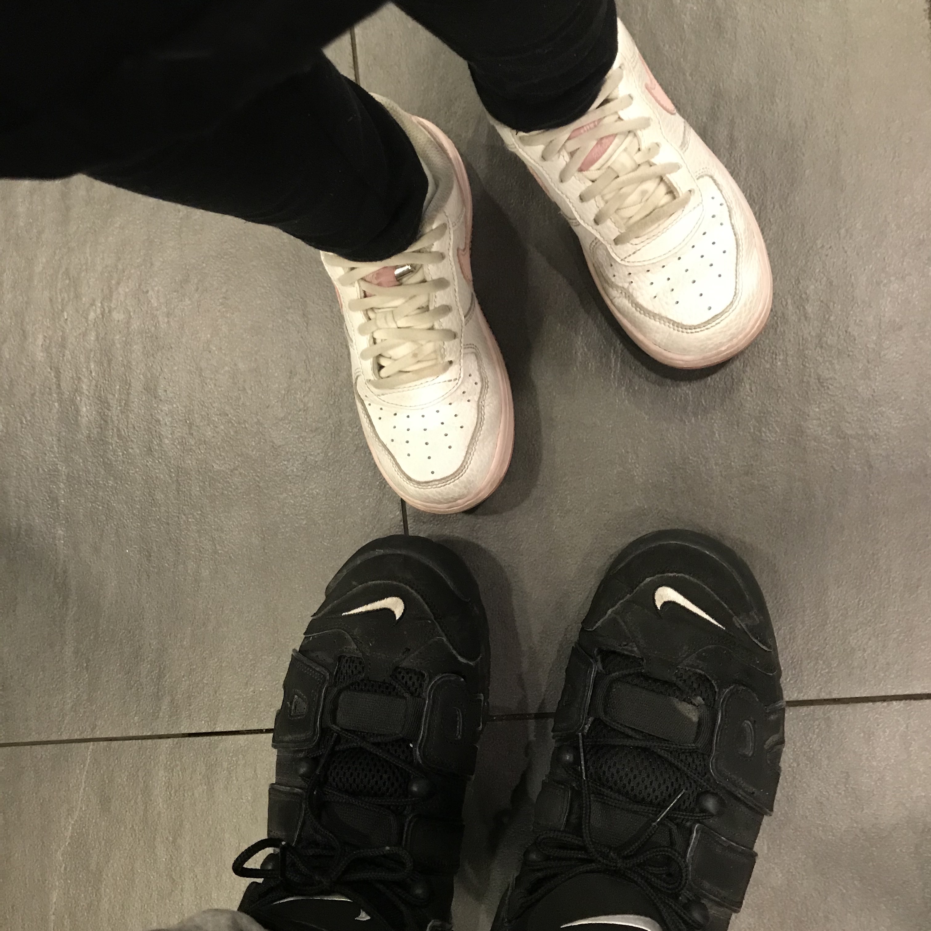 Nike Air More Uptempo Black White 2020, (GS) Nike Air Force 1 Low White Pink Foam 착용 스타일