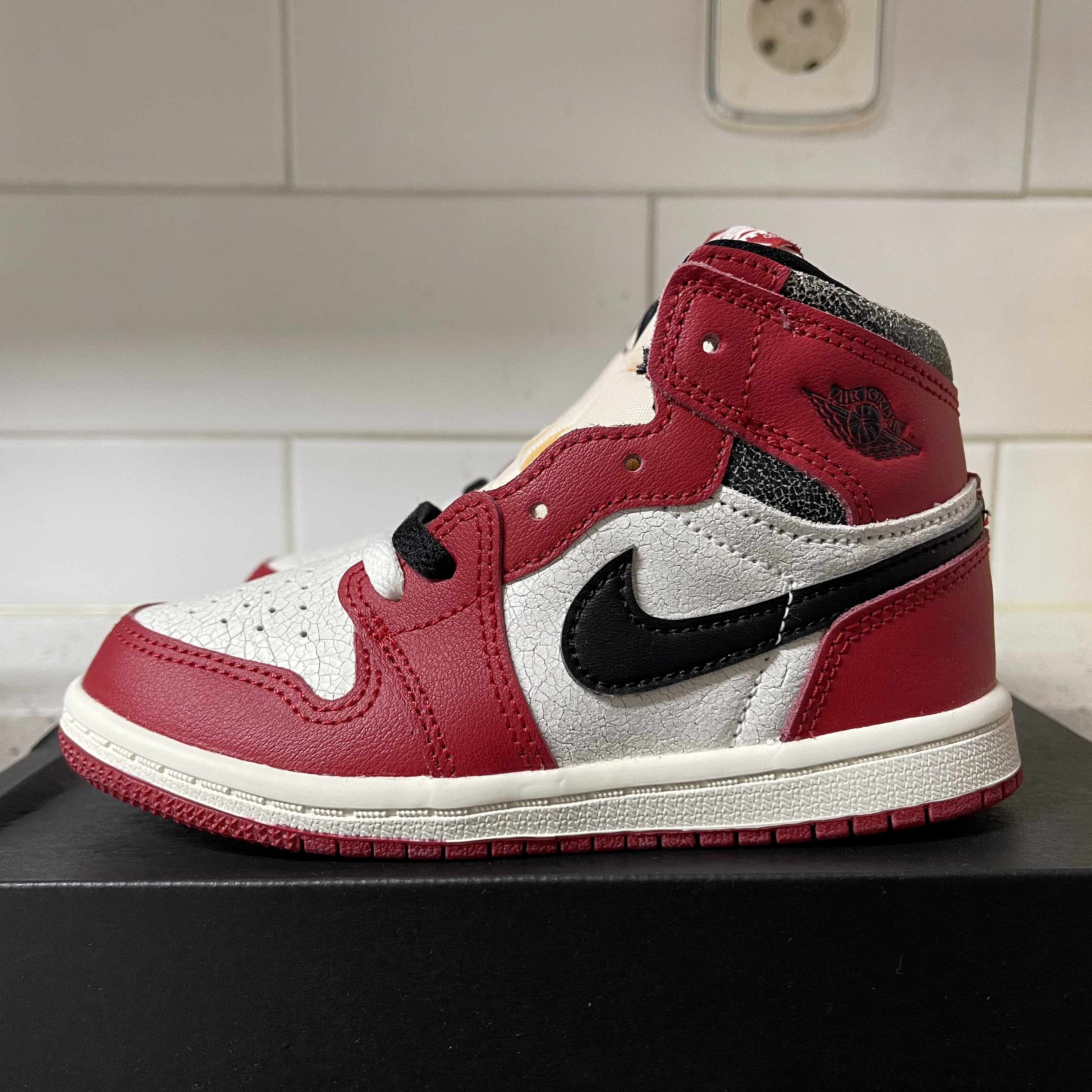 (TD) Jordan 1 Retro High OG Chicago 2022 착용 스타일 - 3