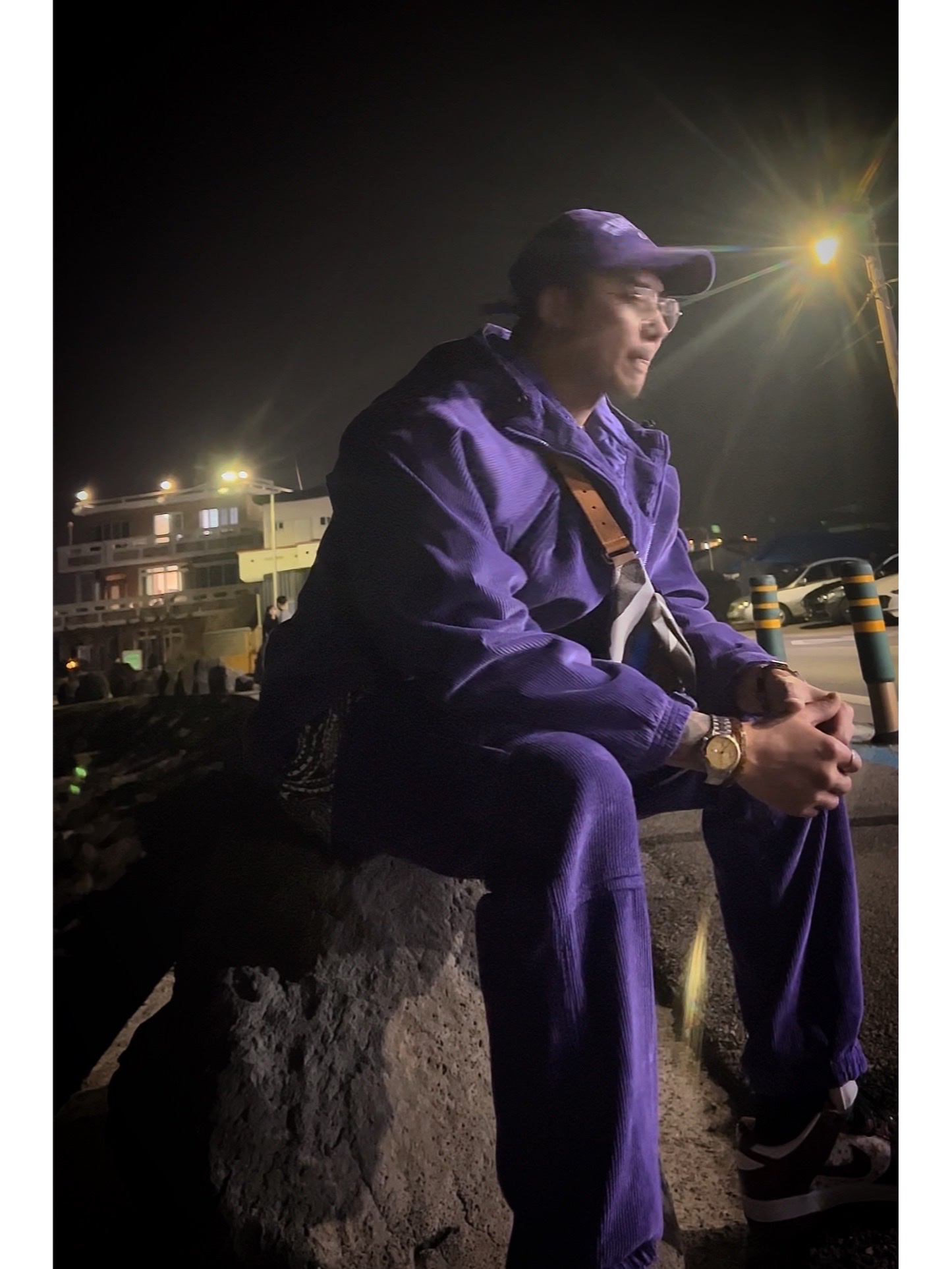 Supreme x Nike Arc Corduroy 6-Panel Purple - 22SS, Supreme Small Box T-Shirt Black Bandana - 21SS 착용 스타일 - 1