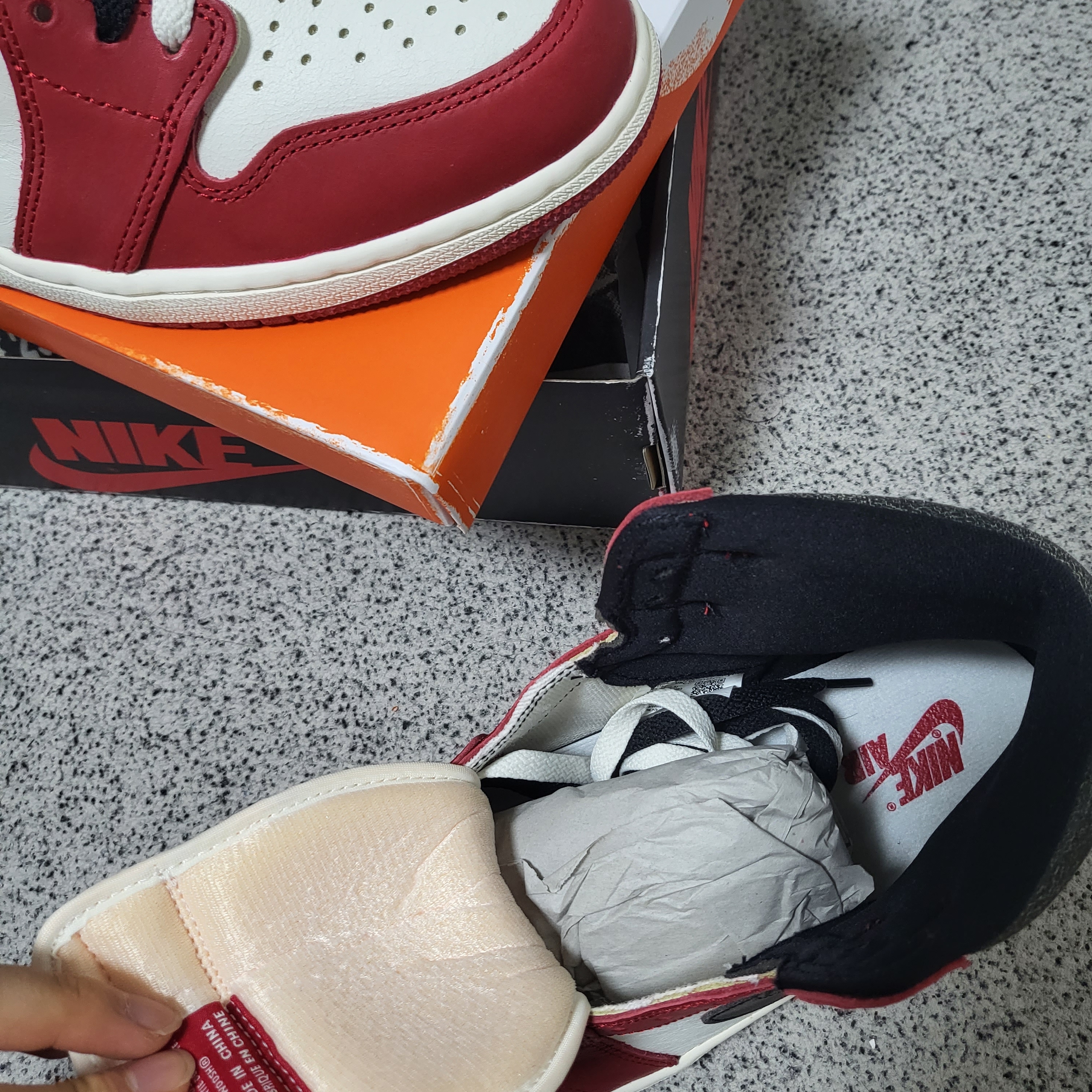 Jordan 1 Retro High OG Chicago 2022 착용 스타일 - 5