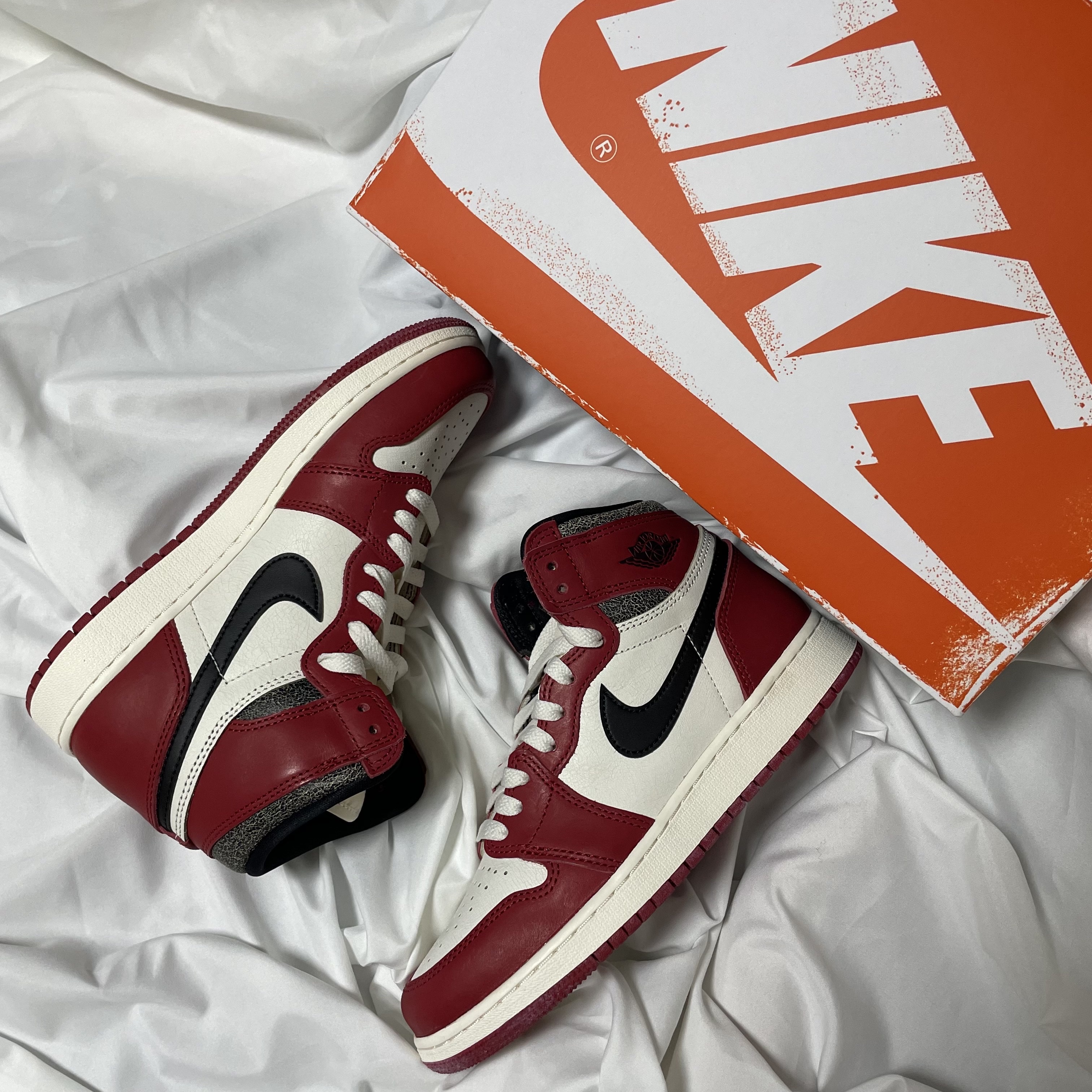 Jordan 1 Retro High OG Chicago 2022, (GS) Jordan 1 Retro High OG Chicago 2022 착용 스타일 - 1