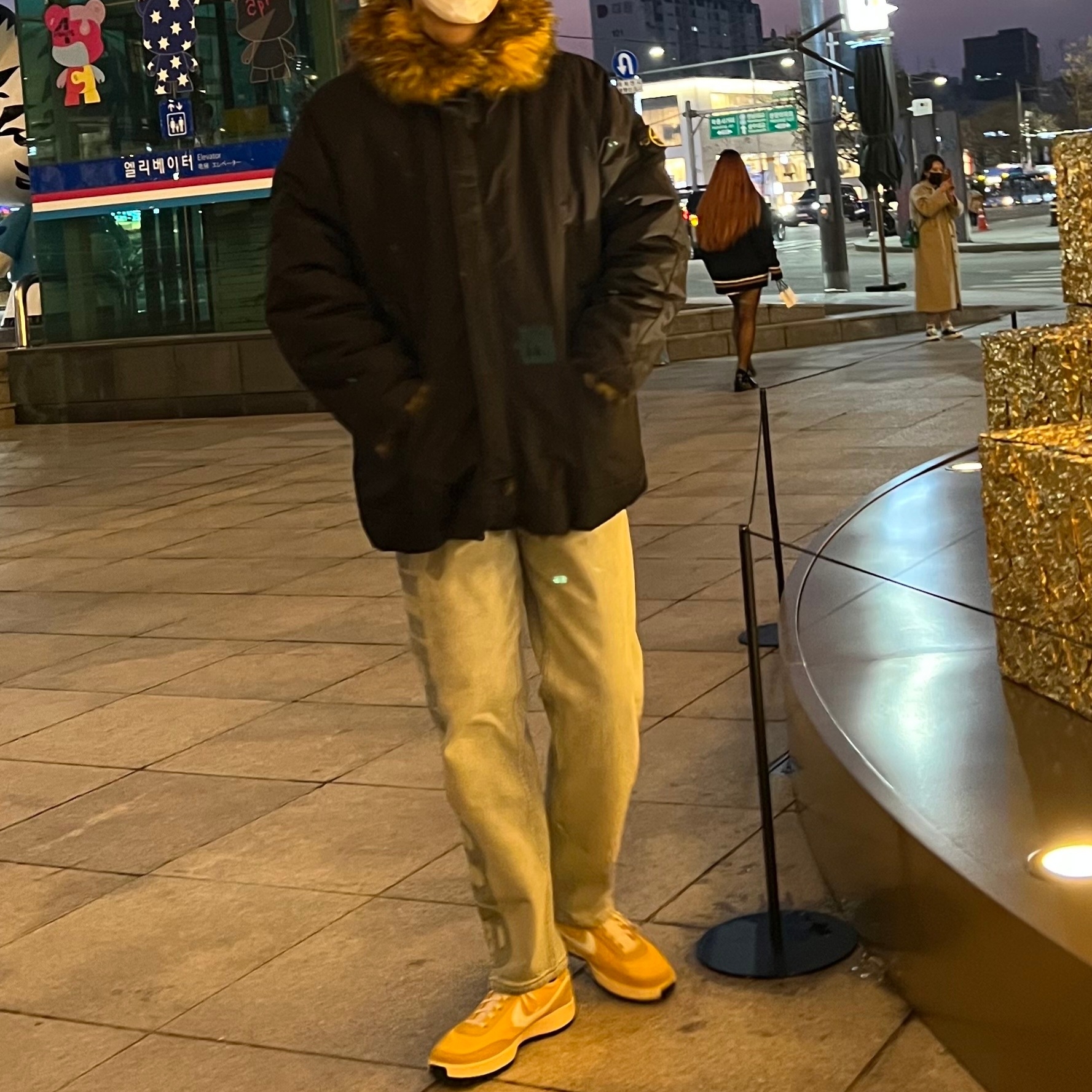 Supreme x Stone Island Formula Steel Reversible Faux Fur Parka Black - 22SS 착용 스타일 - 2