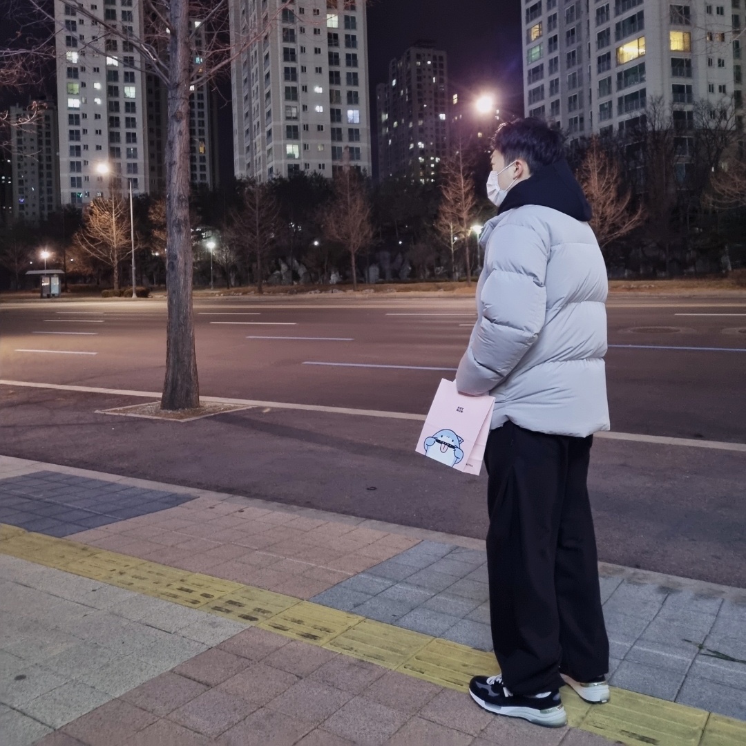 New Balance 992 Made in USA Black Grey 착용 스타일