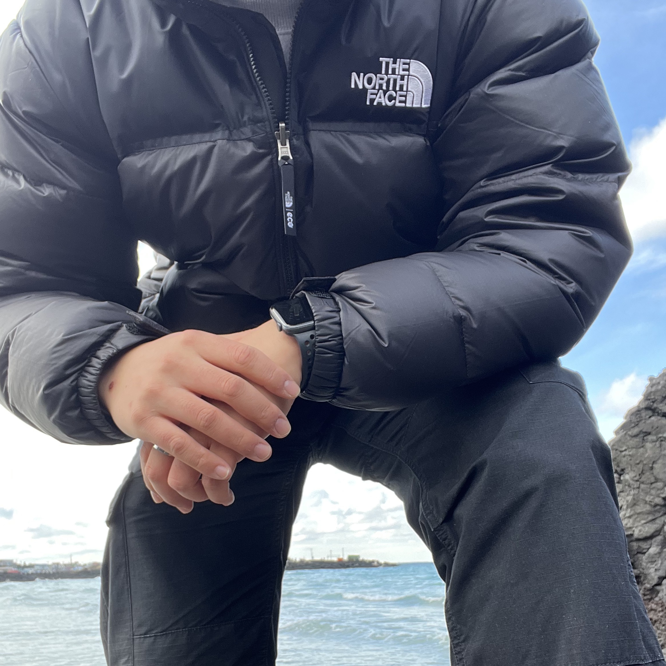 The North Face 1996 Eco Nuptse Jacket Black 착용 스타일 - 1
