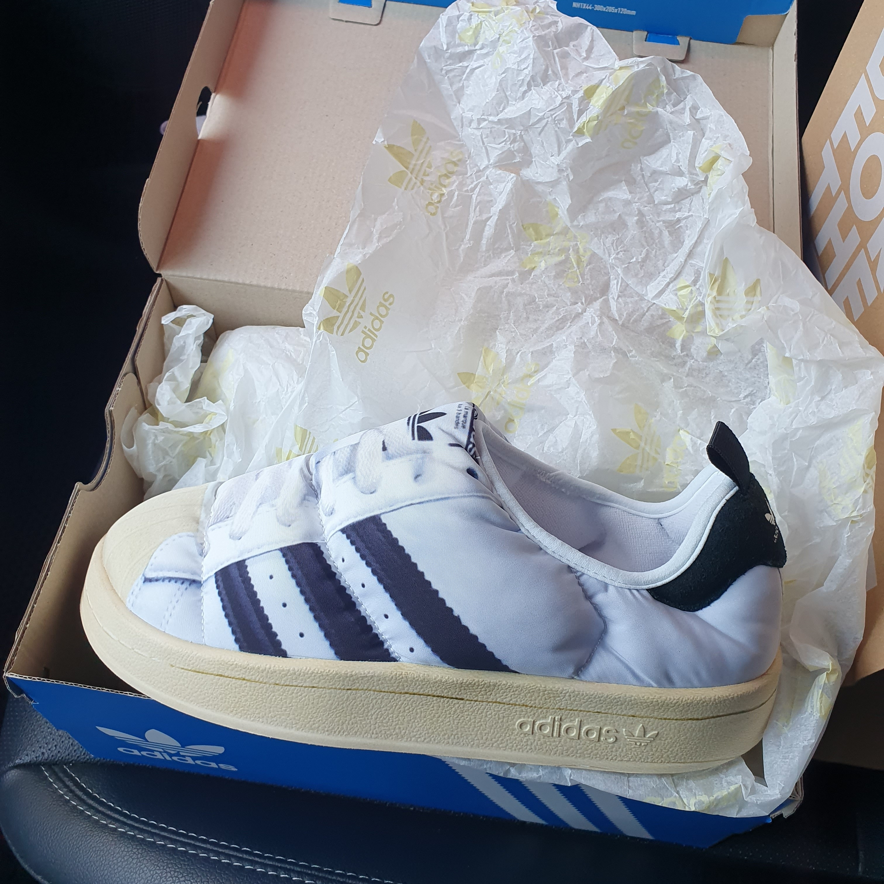 Adidas Puffylette Superstar Cloud White 착용 스타일 - 4
