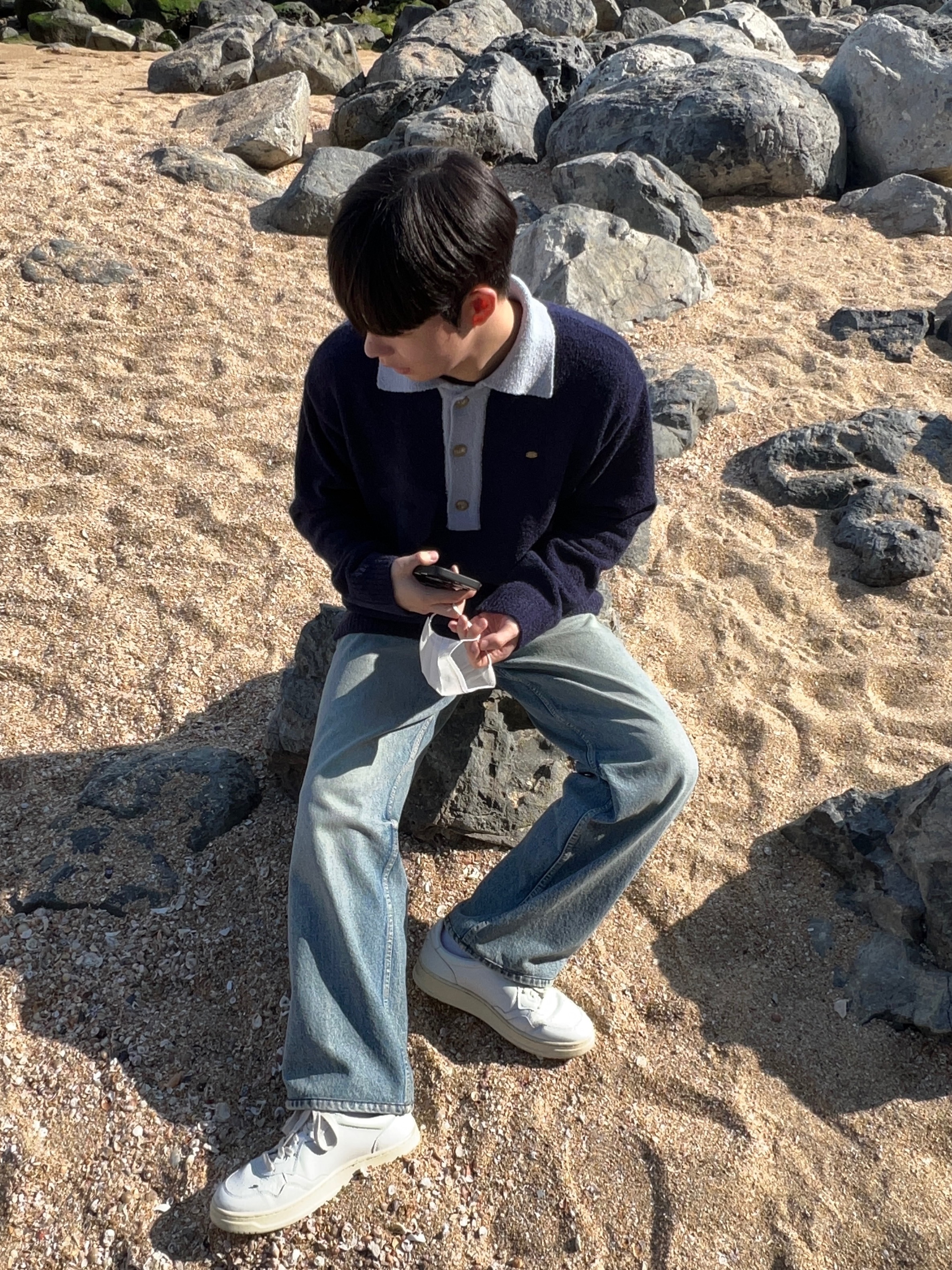 Autry Medalist Low Leather Sneakers White 착용 스타일 - 2
