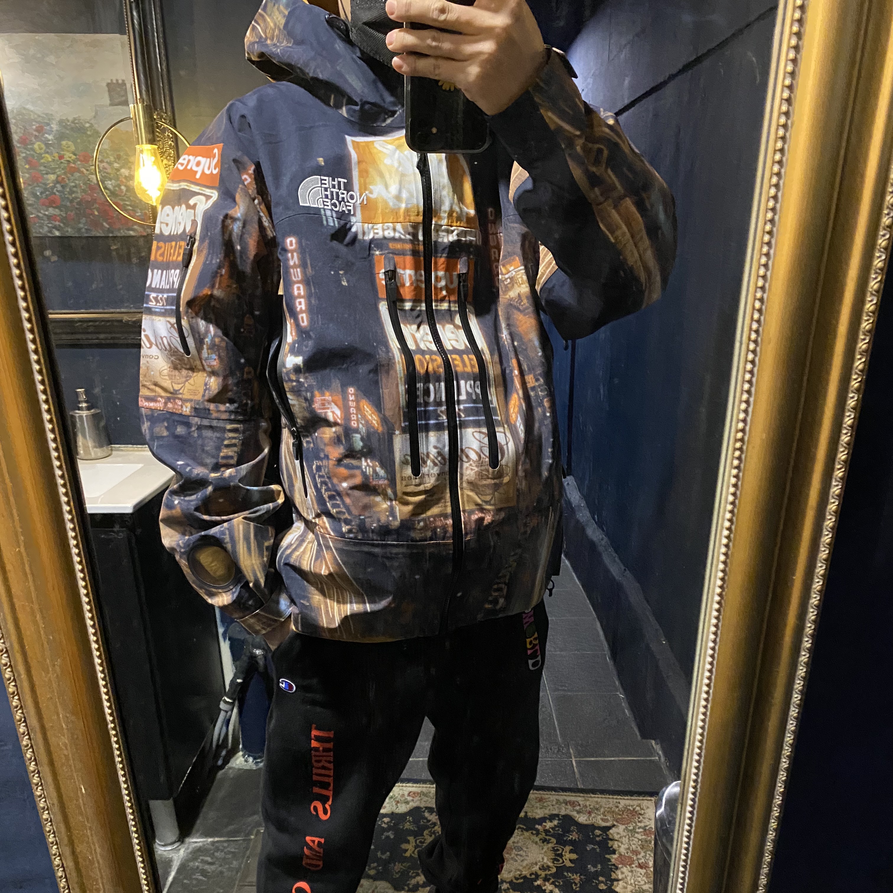 Supreme x The North Face Taped Seam Shell Jacket Times Square - 22FW, Supreme Box Logo Hooded Sweatshirt Light Mustard - 21FW 착용 스타일 - 2