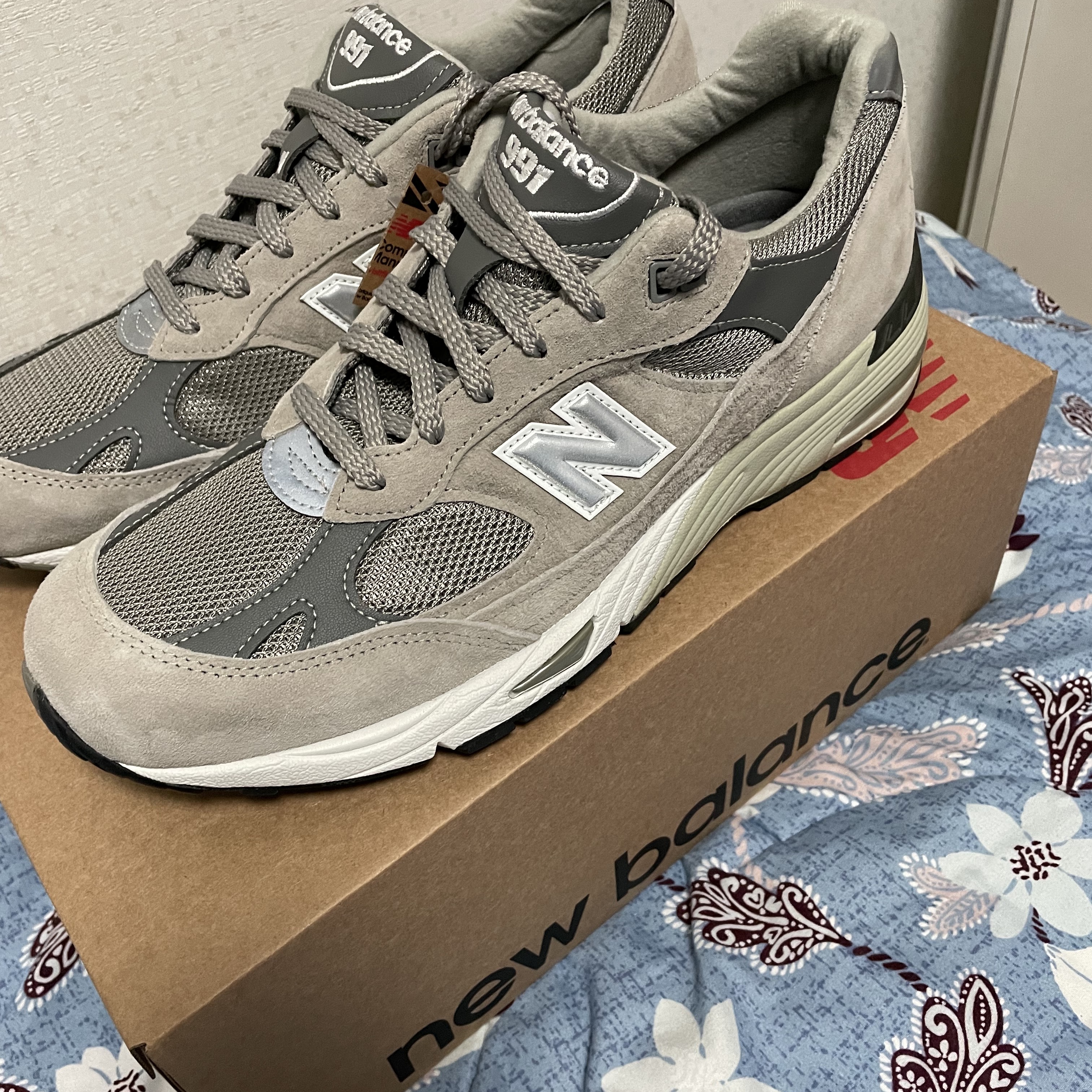 New Balance 991 Made in UK Grey 착용 스타일 - 4