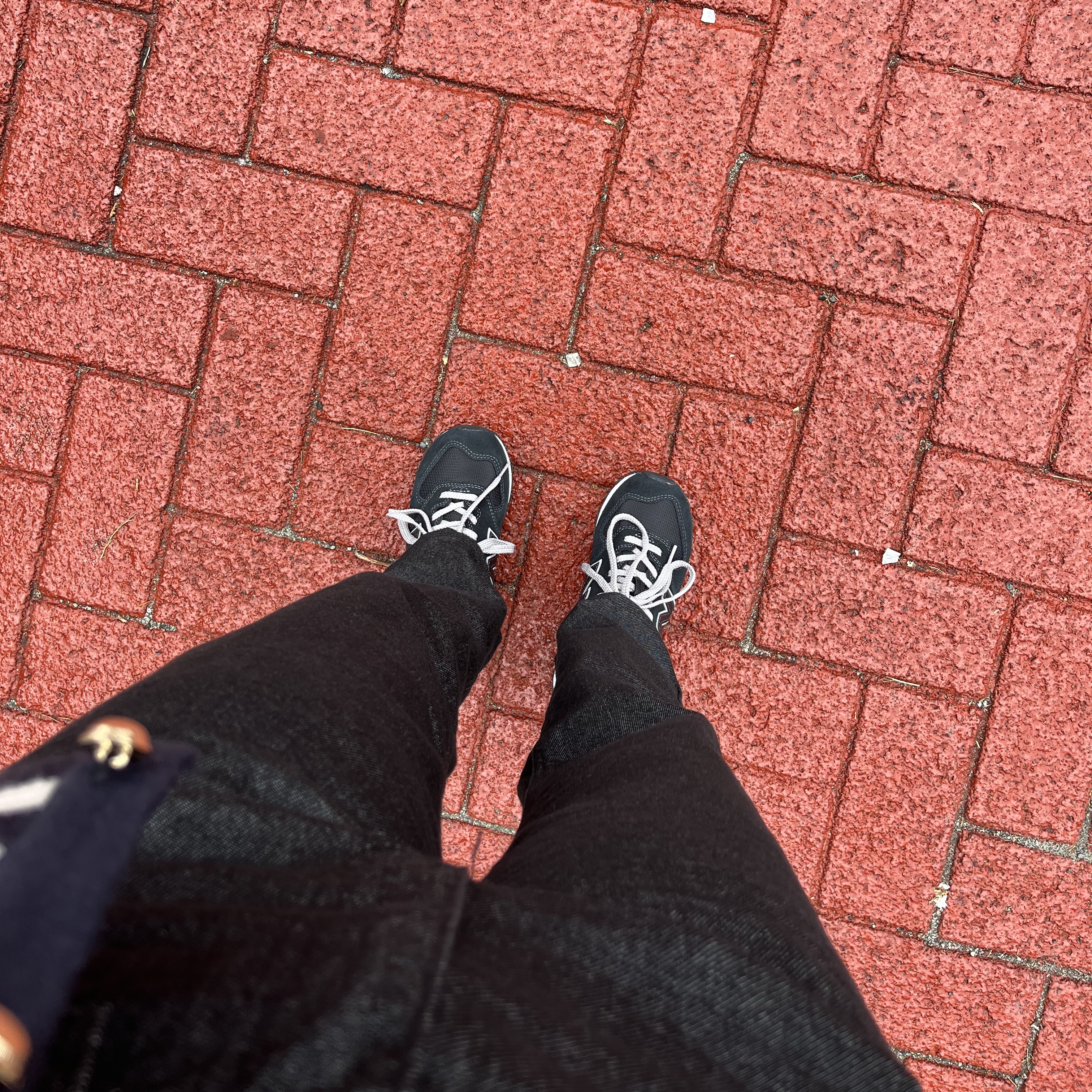 (W) New Balance 574 Black - B Standard 착용 스타일 - 2