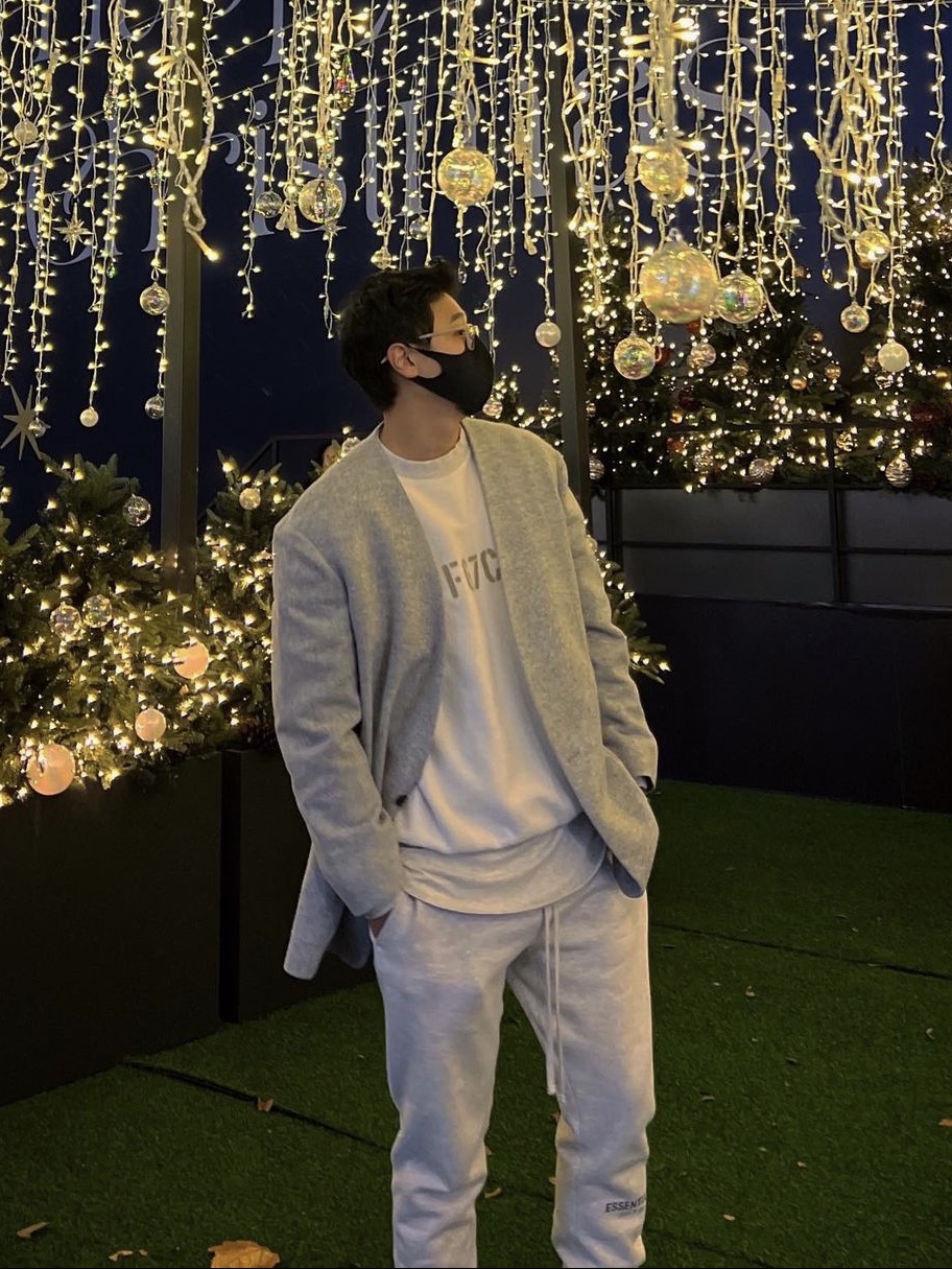 Essentials Sweatpants Oatmeal - 21SS 착용 스타일