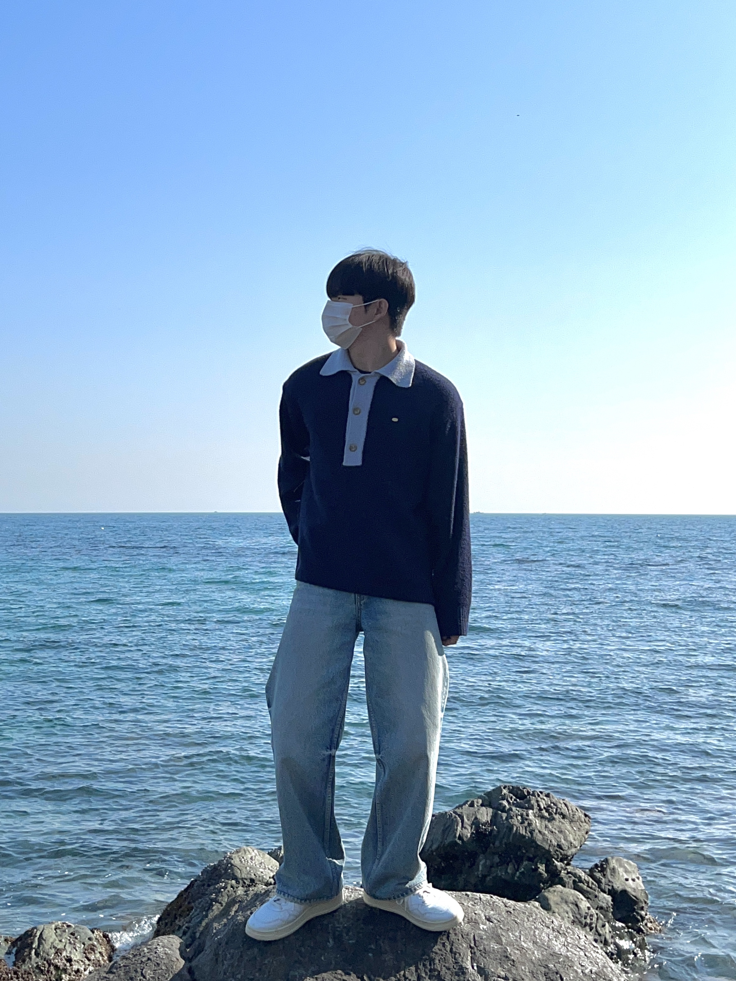 Autry Medalist Low Leather Sneakers White 착용 스타일 - 1