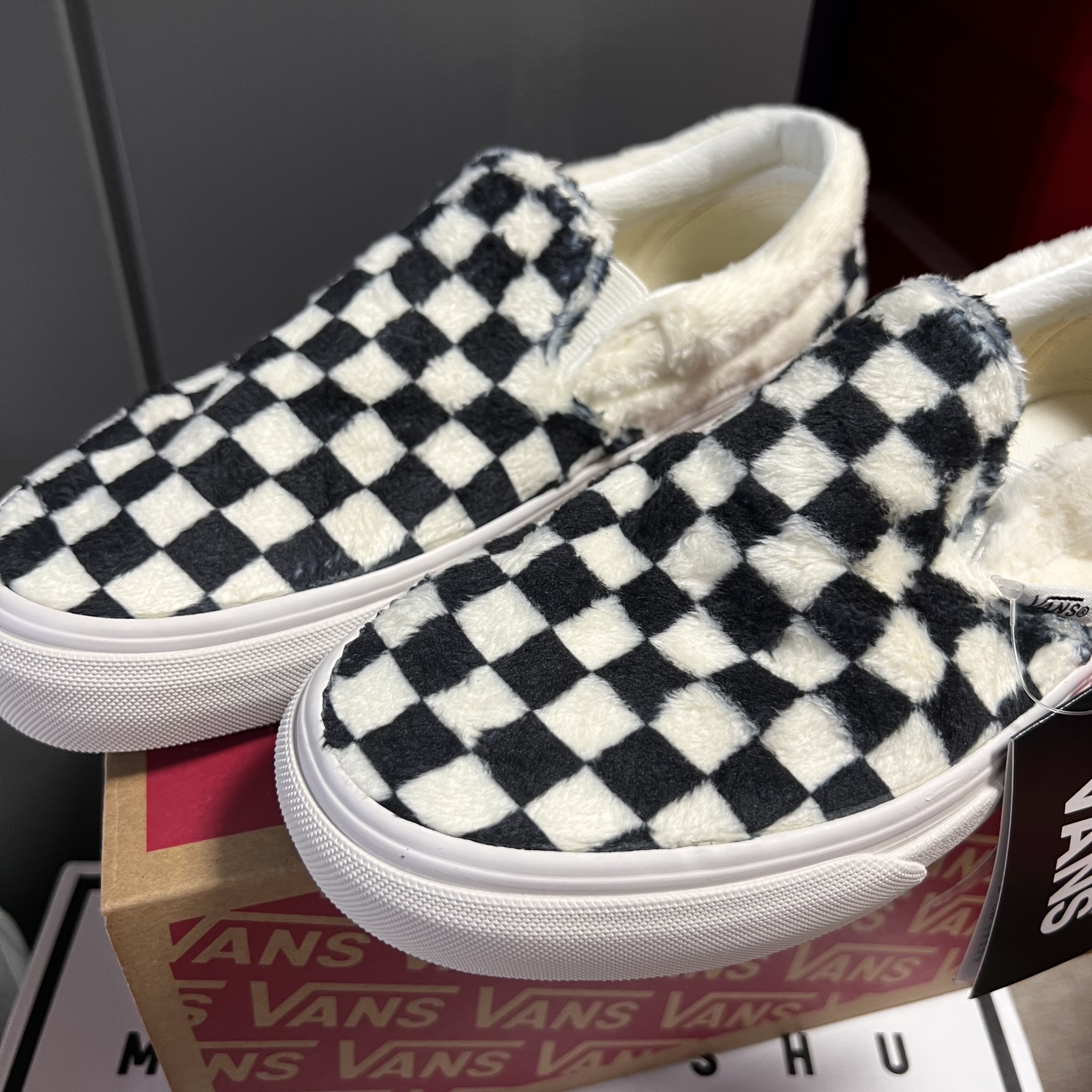 Vans Classic Slip-On Sherpa Checkerboard 착용 스타일 - 5