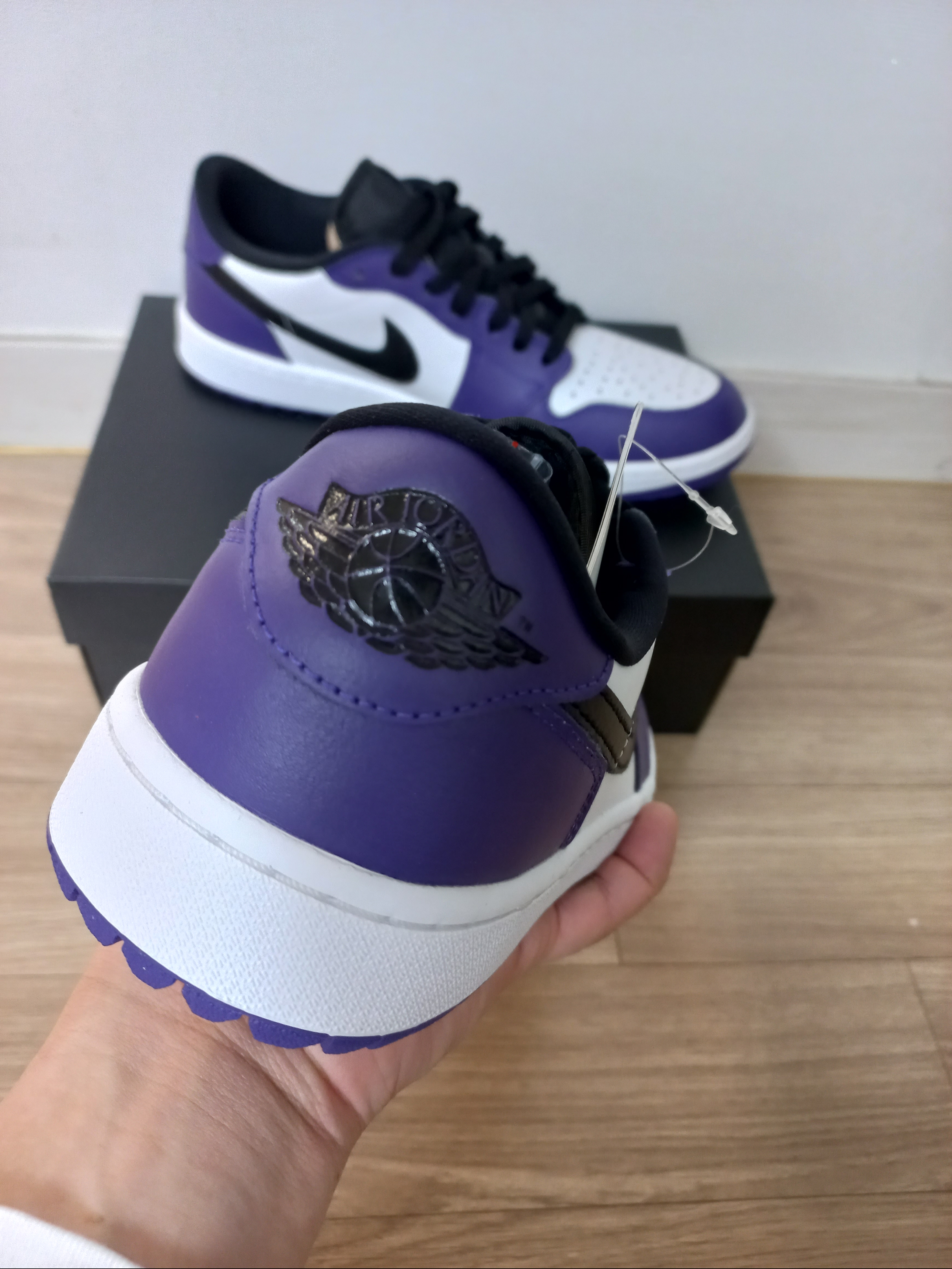Jordan 1 Low Golf Court Purple 착용 스타일 - 2