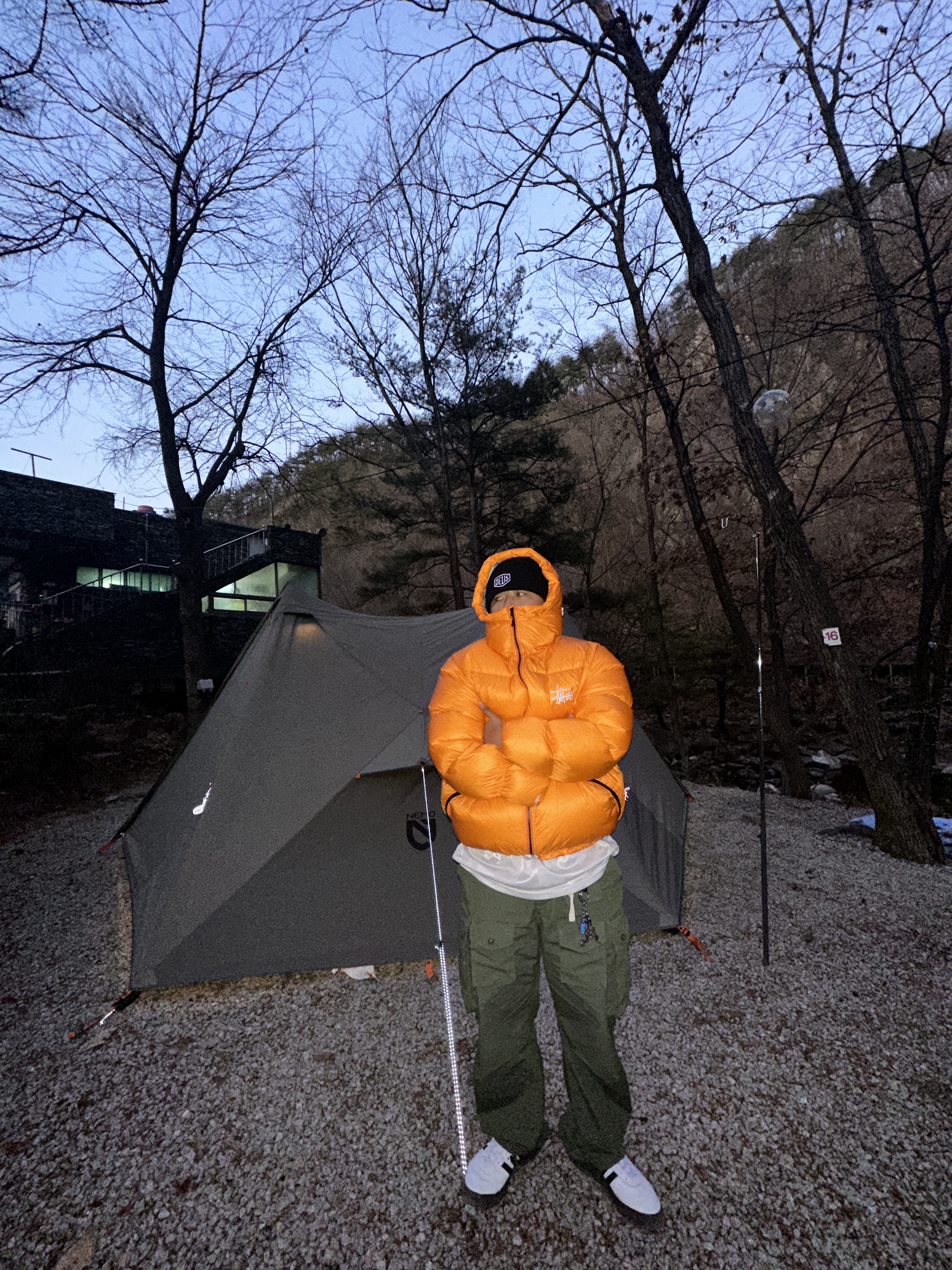 Stussy Micro Ripstop Down Parka Orange 착용 스타일 - 3