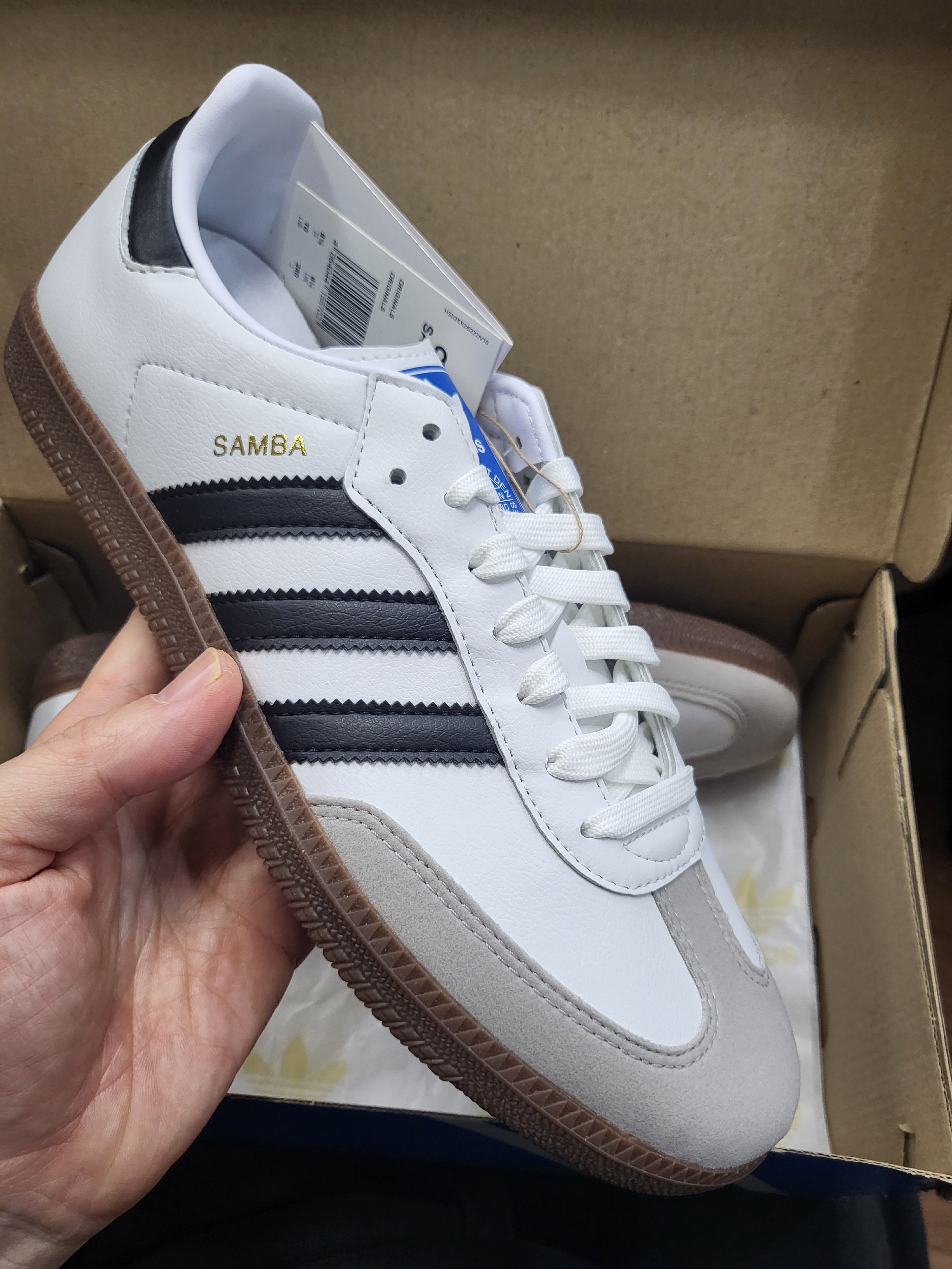 Adidas City Series Triest Cream White, Adidas Samba ADV Collegiate Green 착용 스타일 - 3