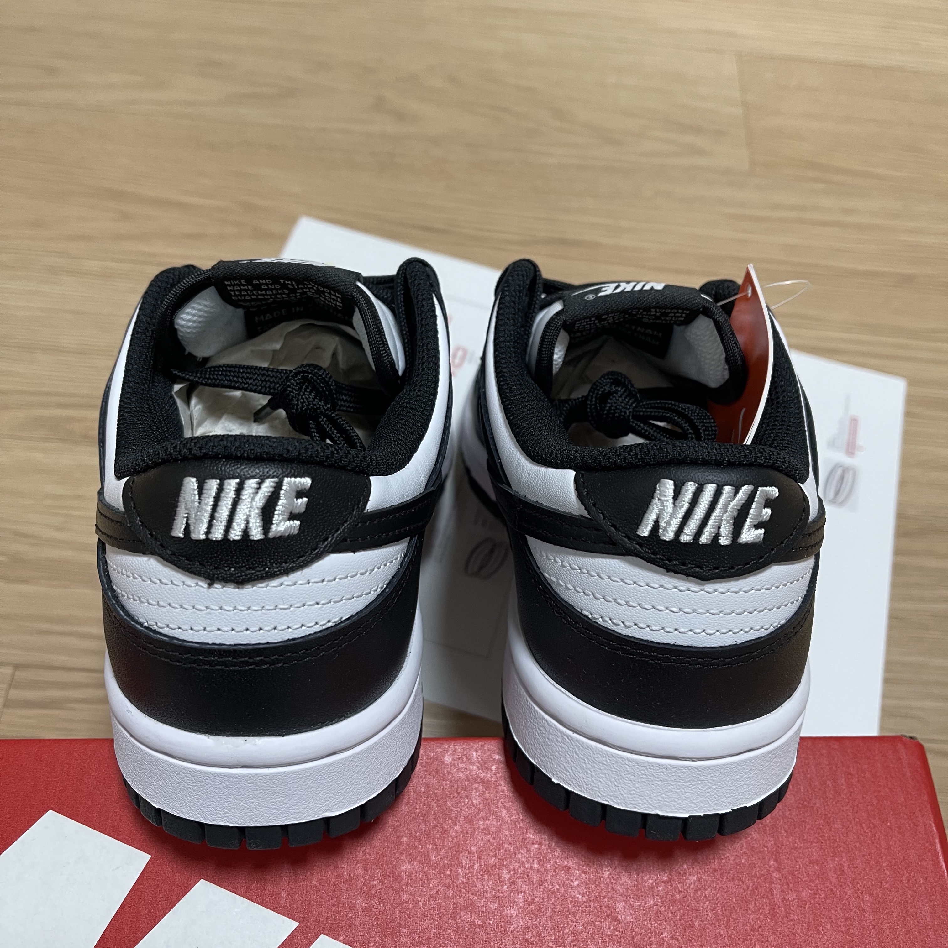 (W) Nike Dunk Low Black 착용 스타일 - 3