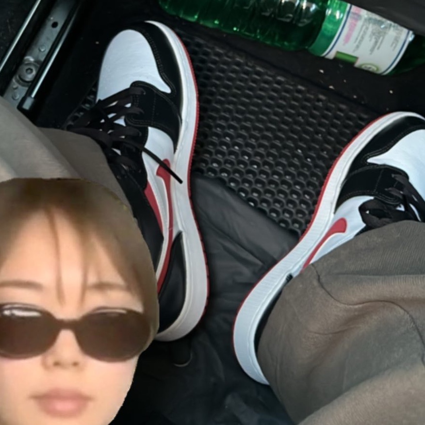 Jordan 1 Mid Gym Red Black White 착용 스타일