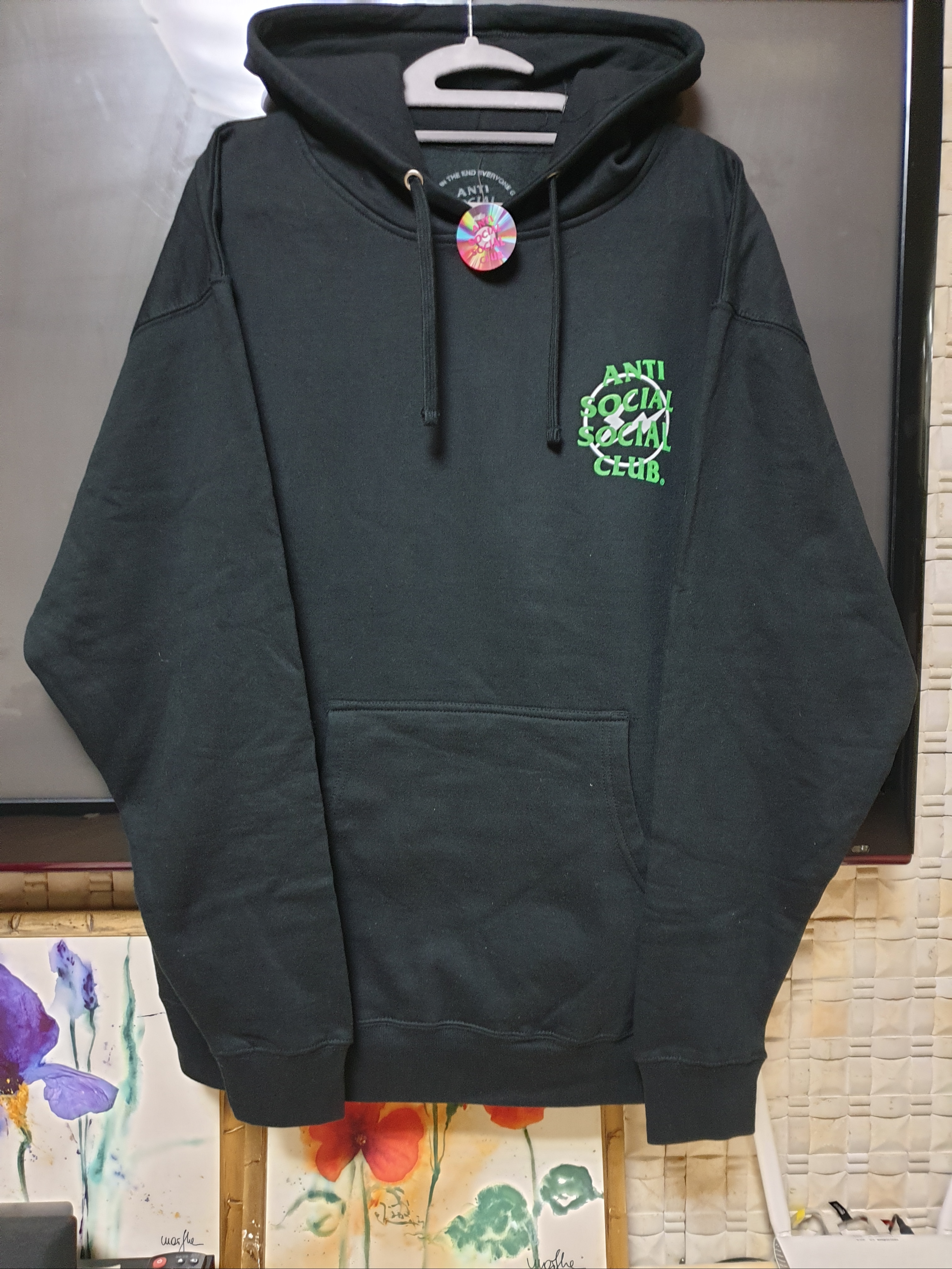 Anti Social Social Club x Fragment Precious Petals Hoodie Black Green 착용 스타일 - 1
