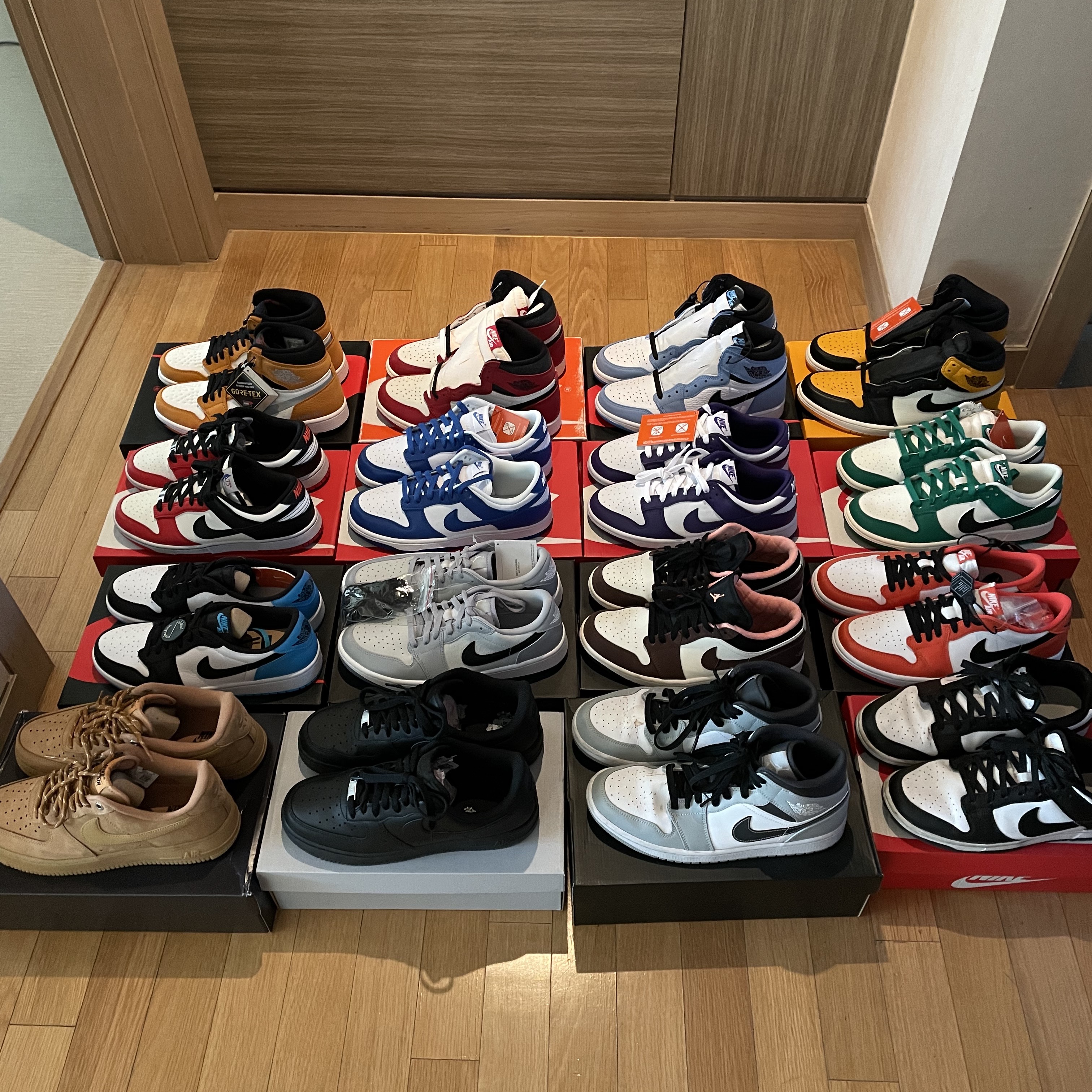 Jordan 1 Low OG Starfish, Jordan 1 Retro High OG Chicago 2022 착용 스타일 - 2