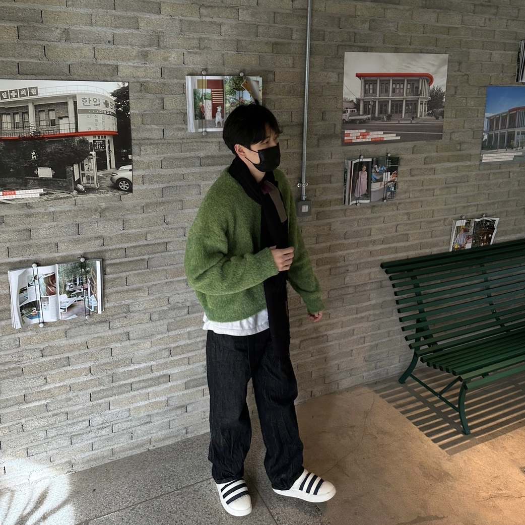 Adidas Puffylette Off White 착용 스타일